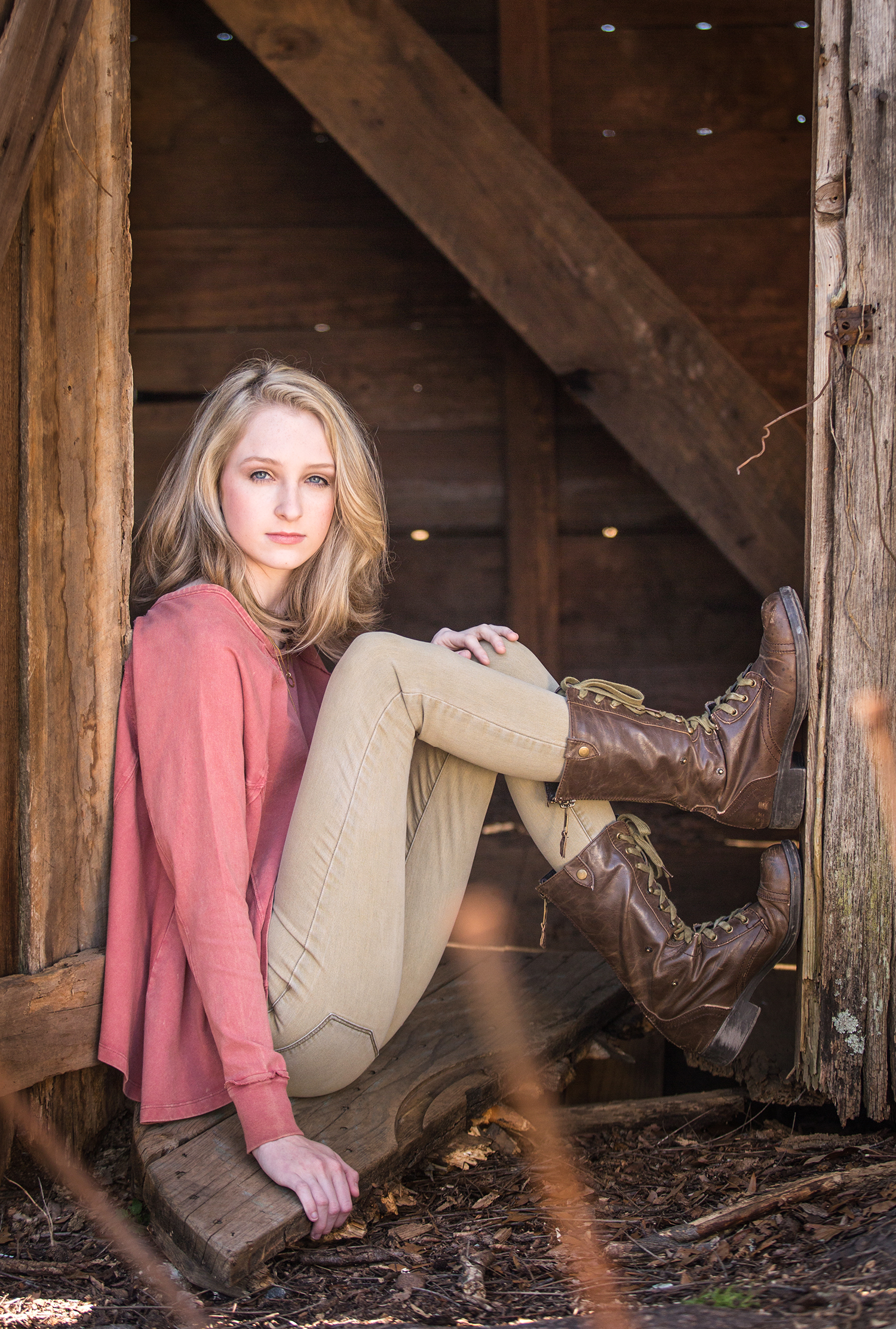 0183_Clark_Senior_3I3A0323_5x7.jpg