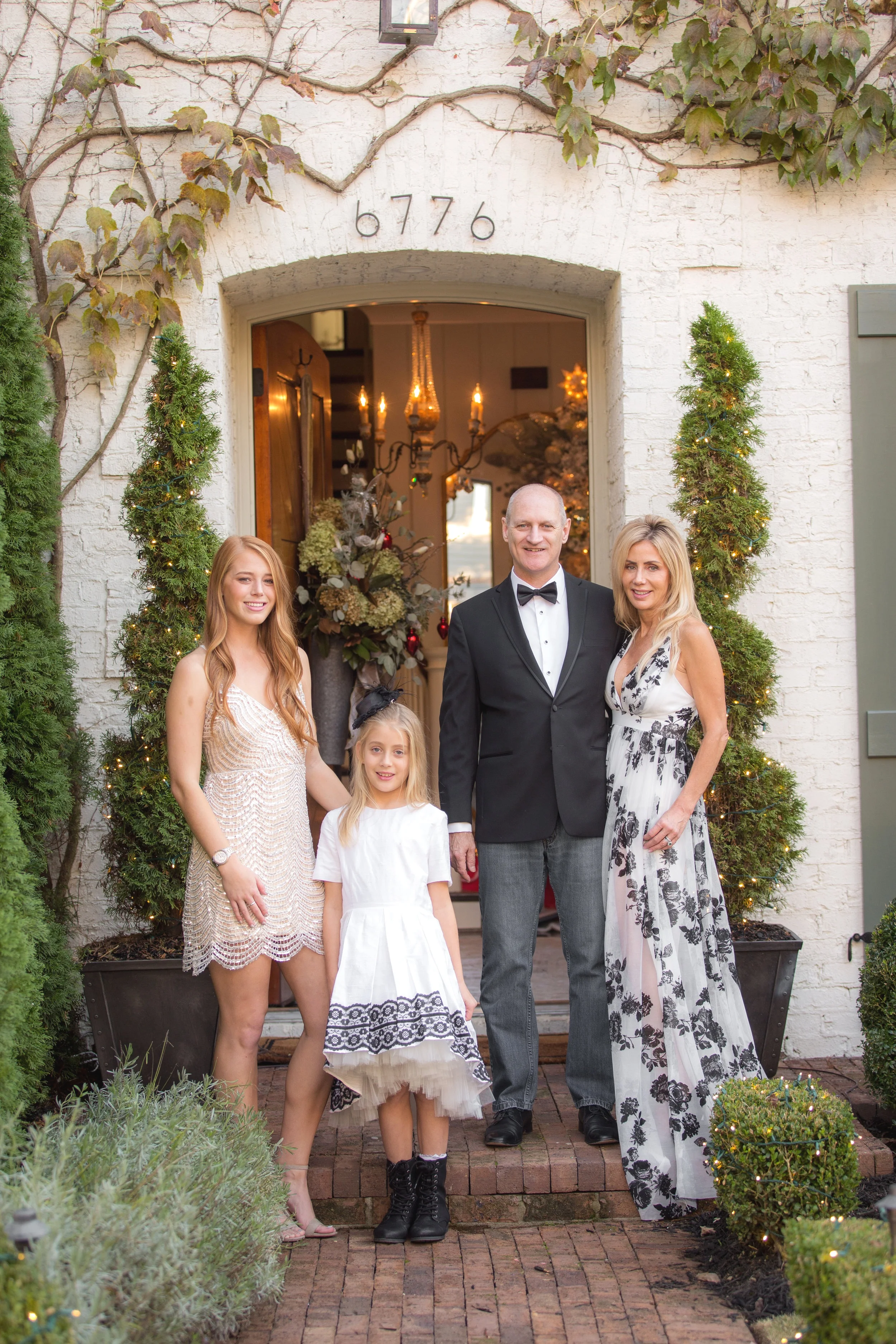 0011_Moss_Holiday2018_3I3A0139.jpg