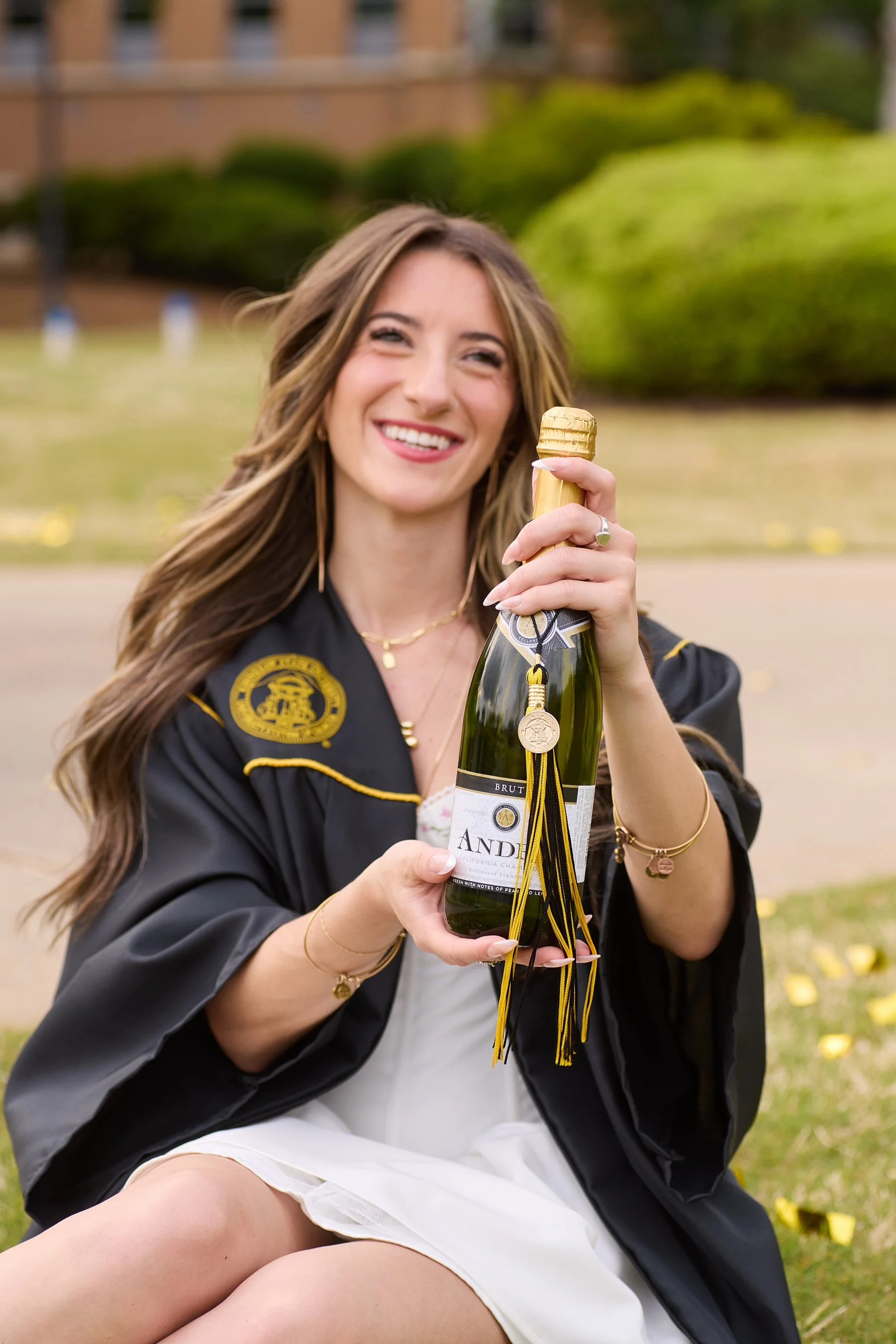 0122_EmmaHarp_KSUGrad2025_1F6A0292_4x6.jpg
