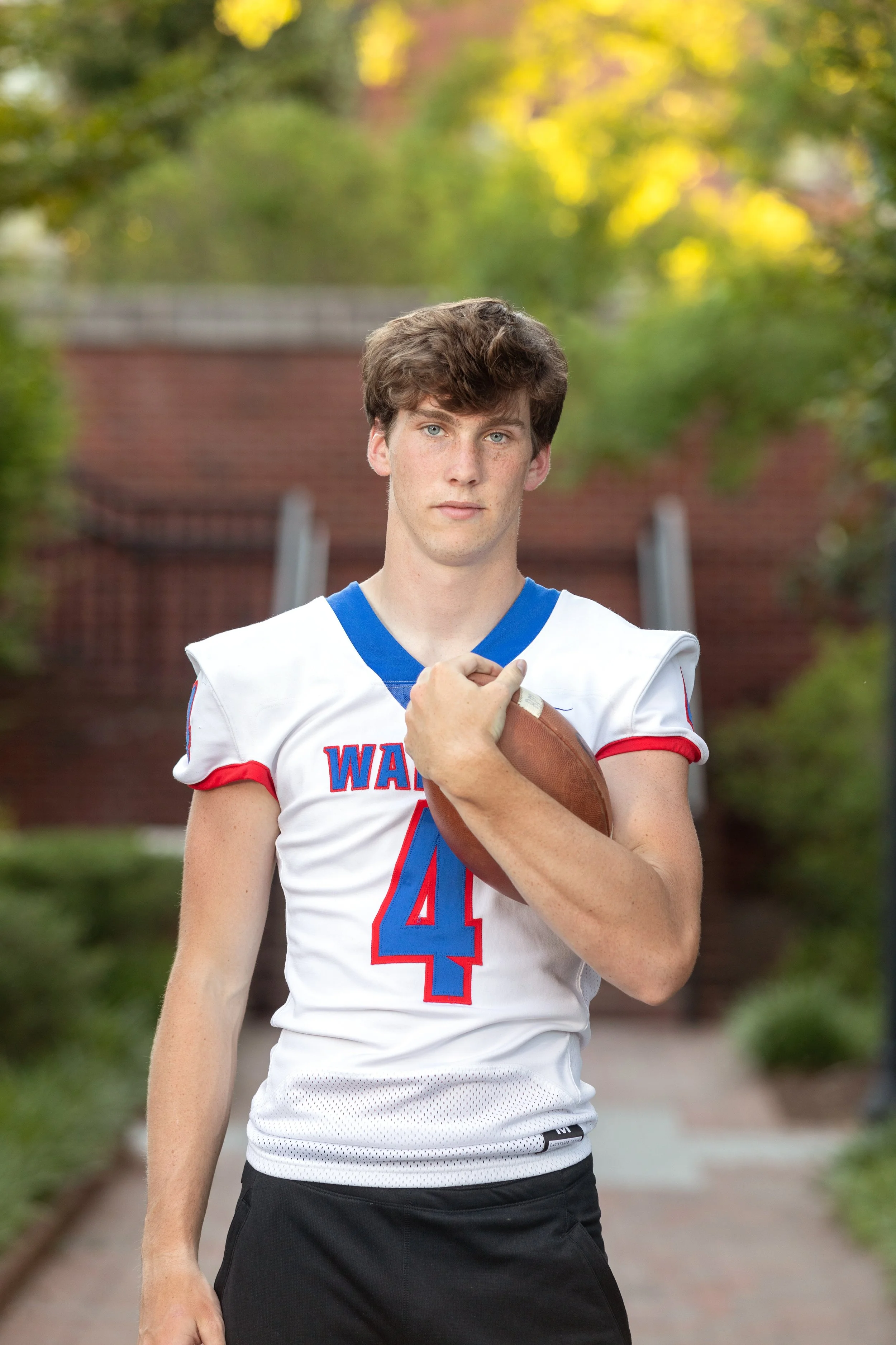 0052_Rawson_MacNeill_Senior2022_4T2A3640_PS.jpg