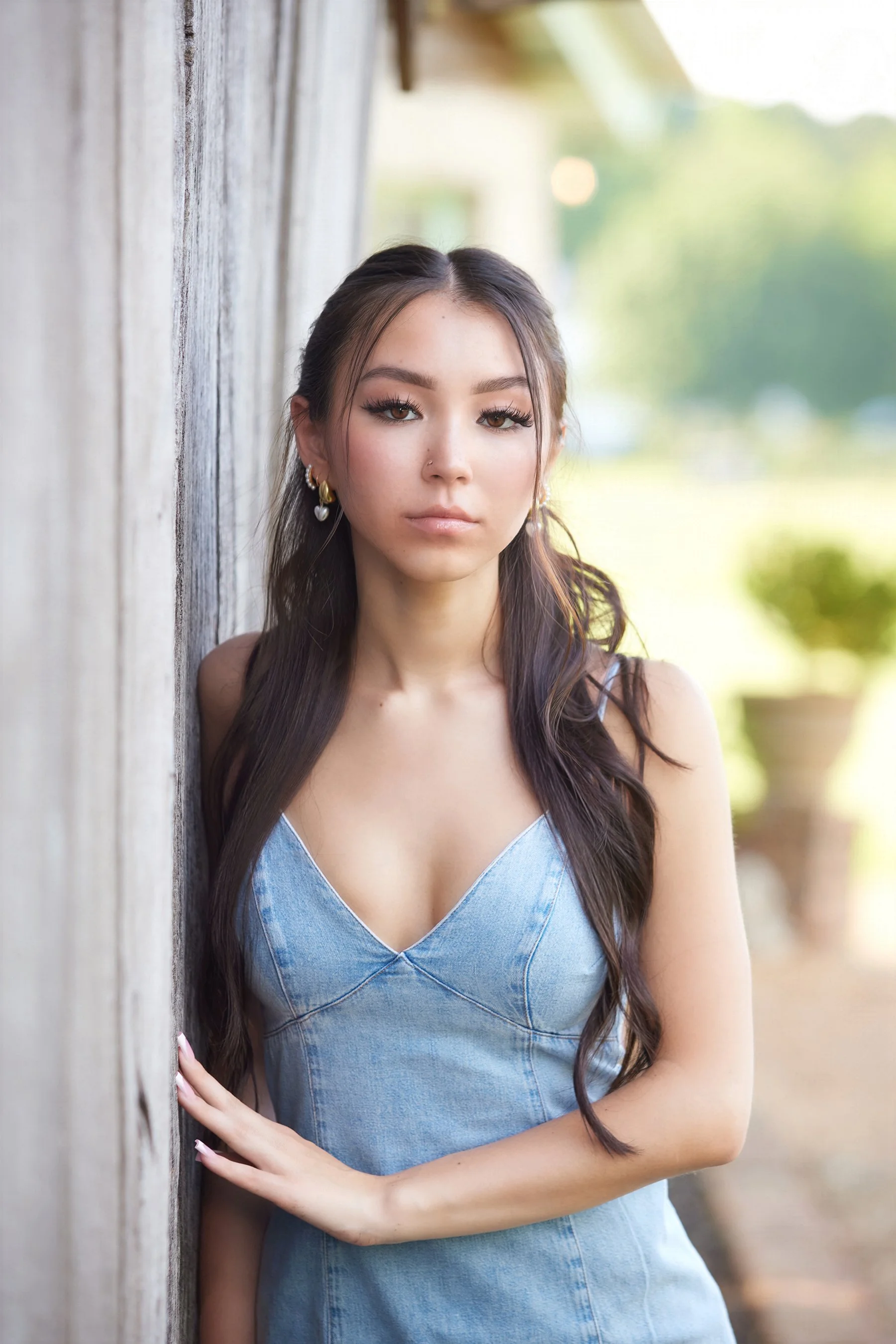 0052_Gabi_Yoo_Senior2025_1F6A1162_PS_pp_4x6.jpg