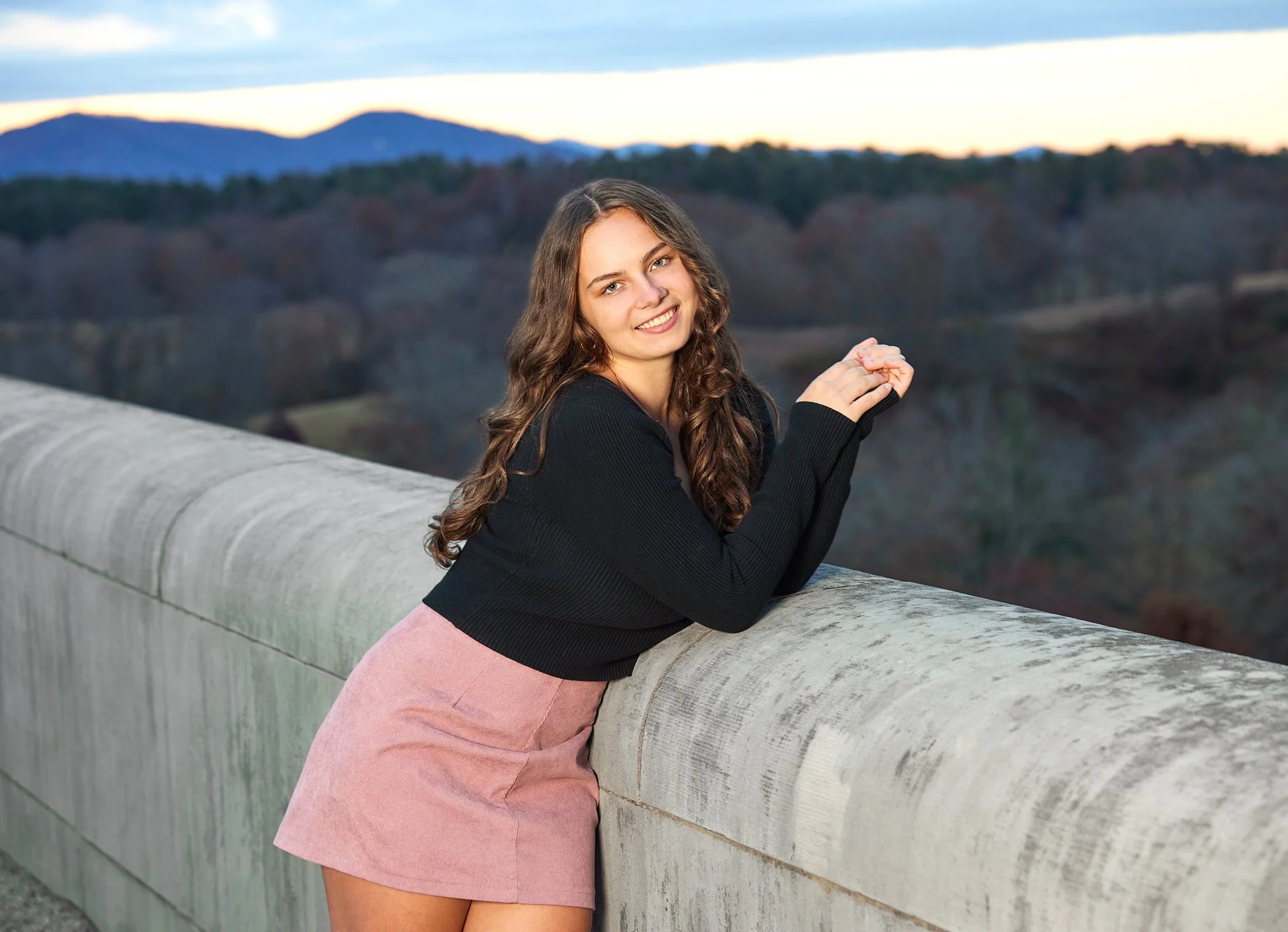 0128_LilySeverance_Senior2024_1F6A0041_PS2_5x7.jpg