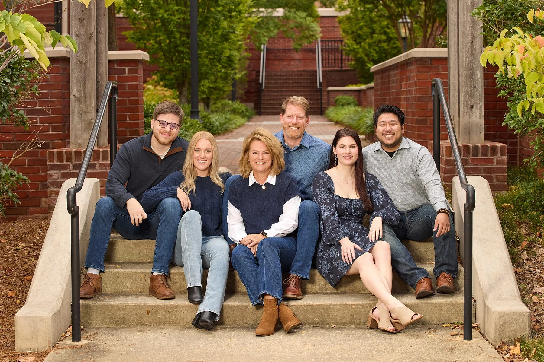 0057_Grubb_Family2024_1F6A0594_PS_4x6.jpg