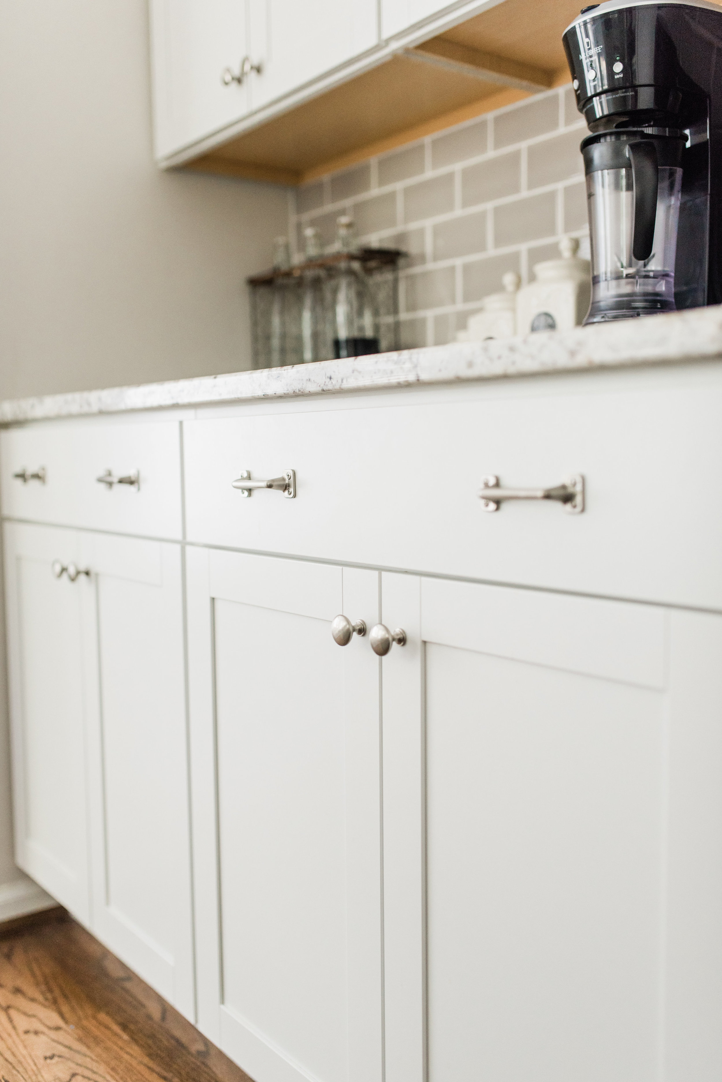 lowe's stock cabinets review | diamond now arcadia white