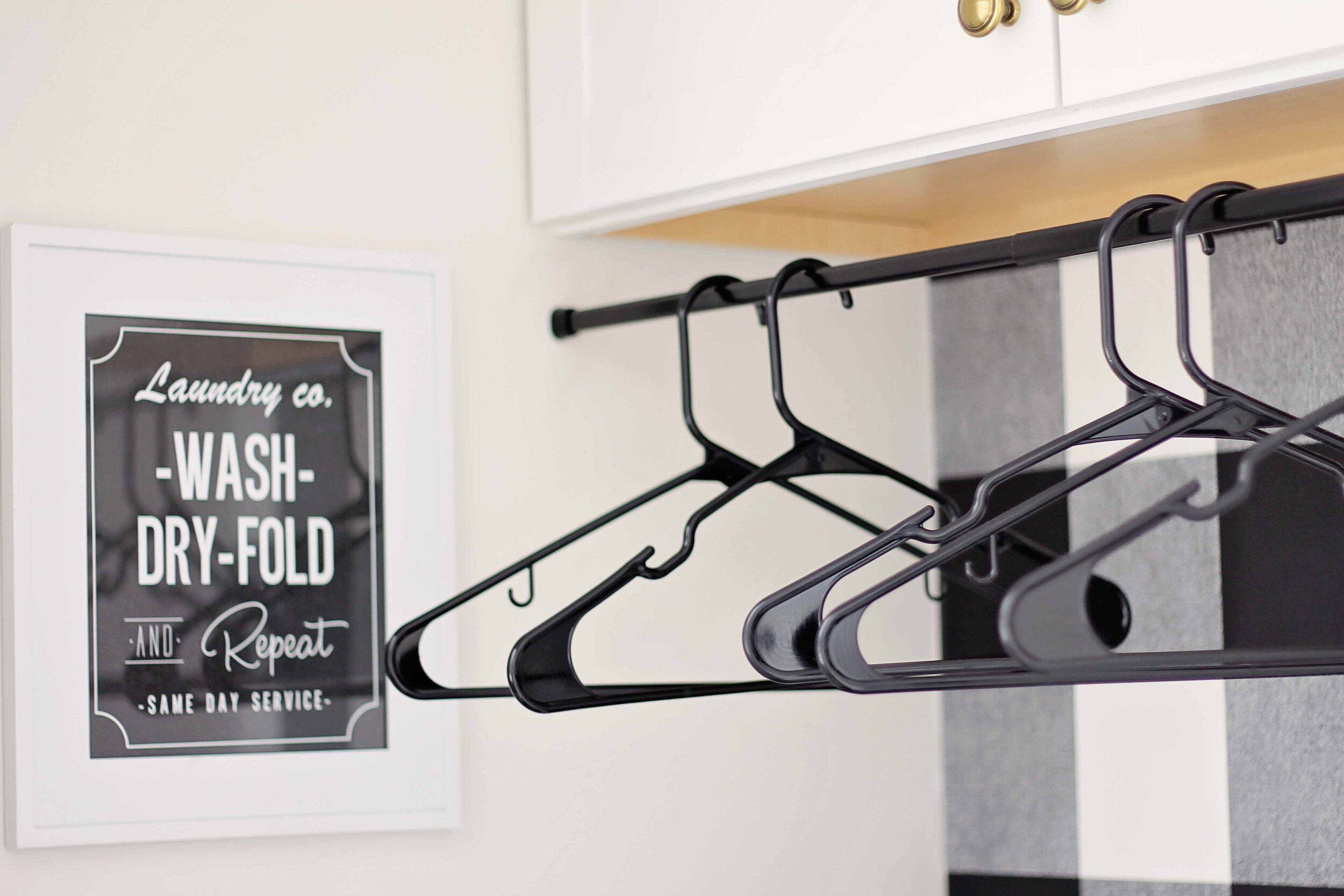 Laundry Room Shaker Peg Rack - Itty Bitty Farmhouse