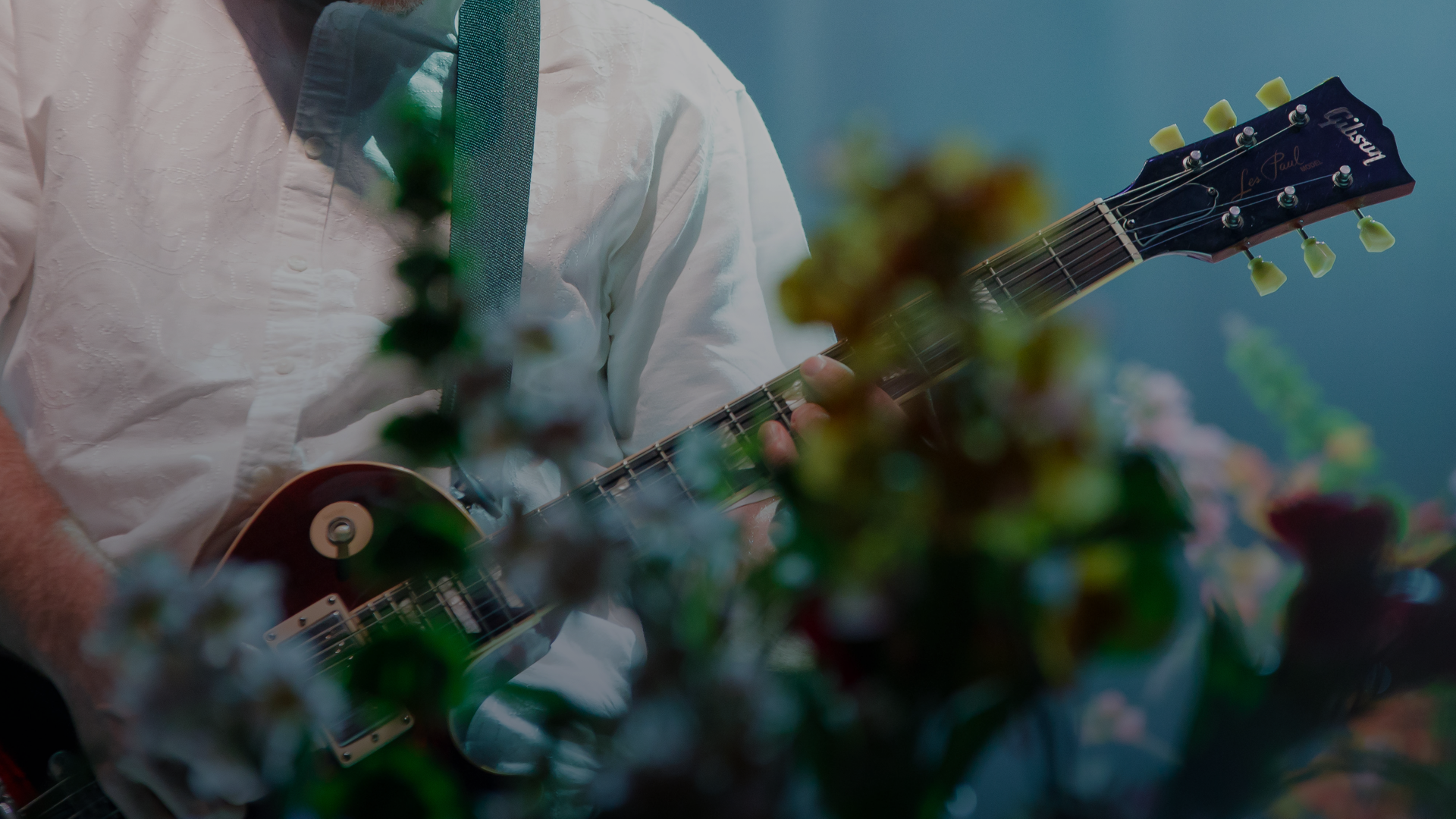 Here’s How to Help Victims of The Paris Attacks: Send a Text Message and Spread the Word