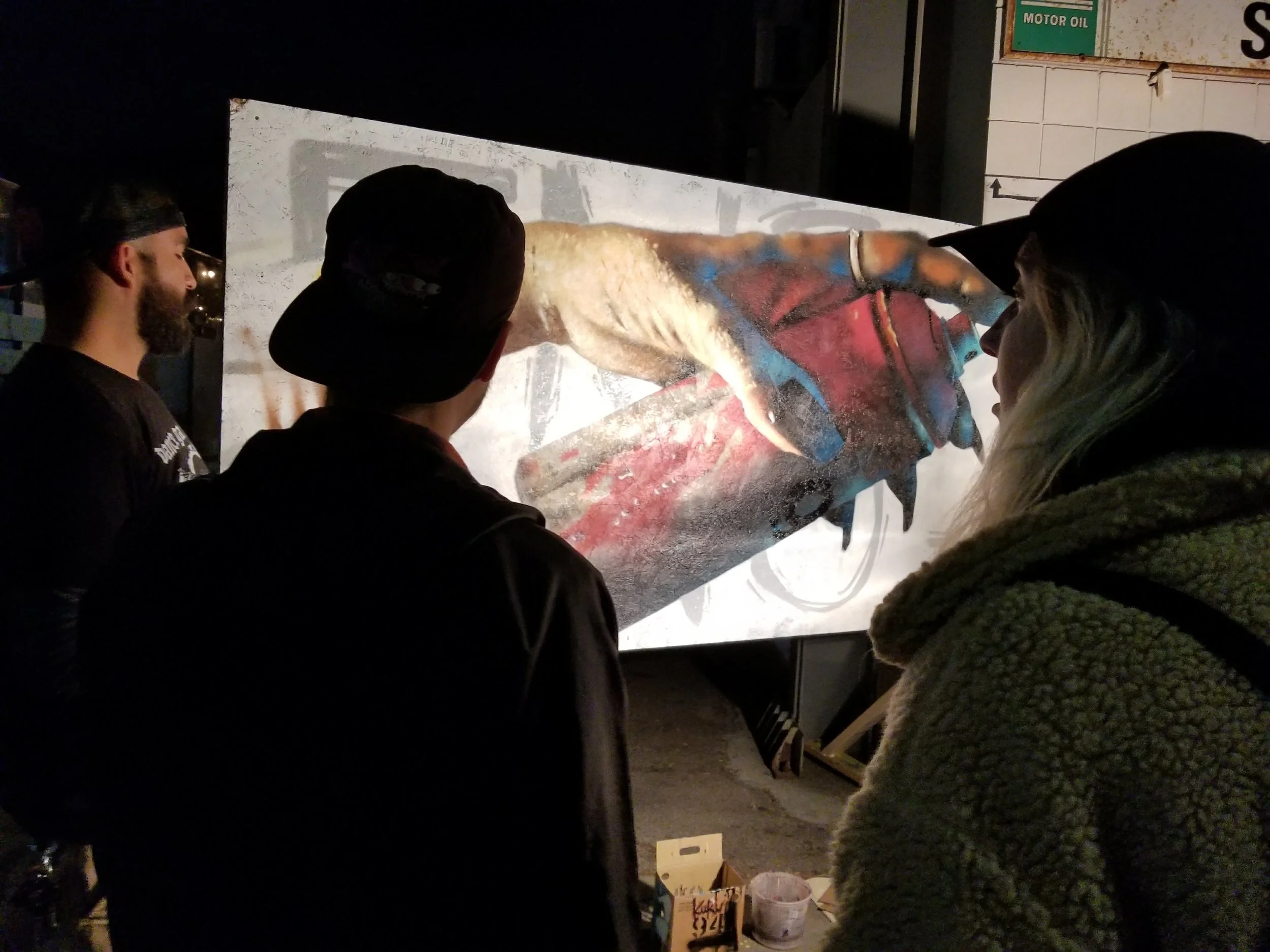 mar vista Art walk - crowds enjoying live painting on Venice Blvd., los angeles 90066