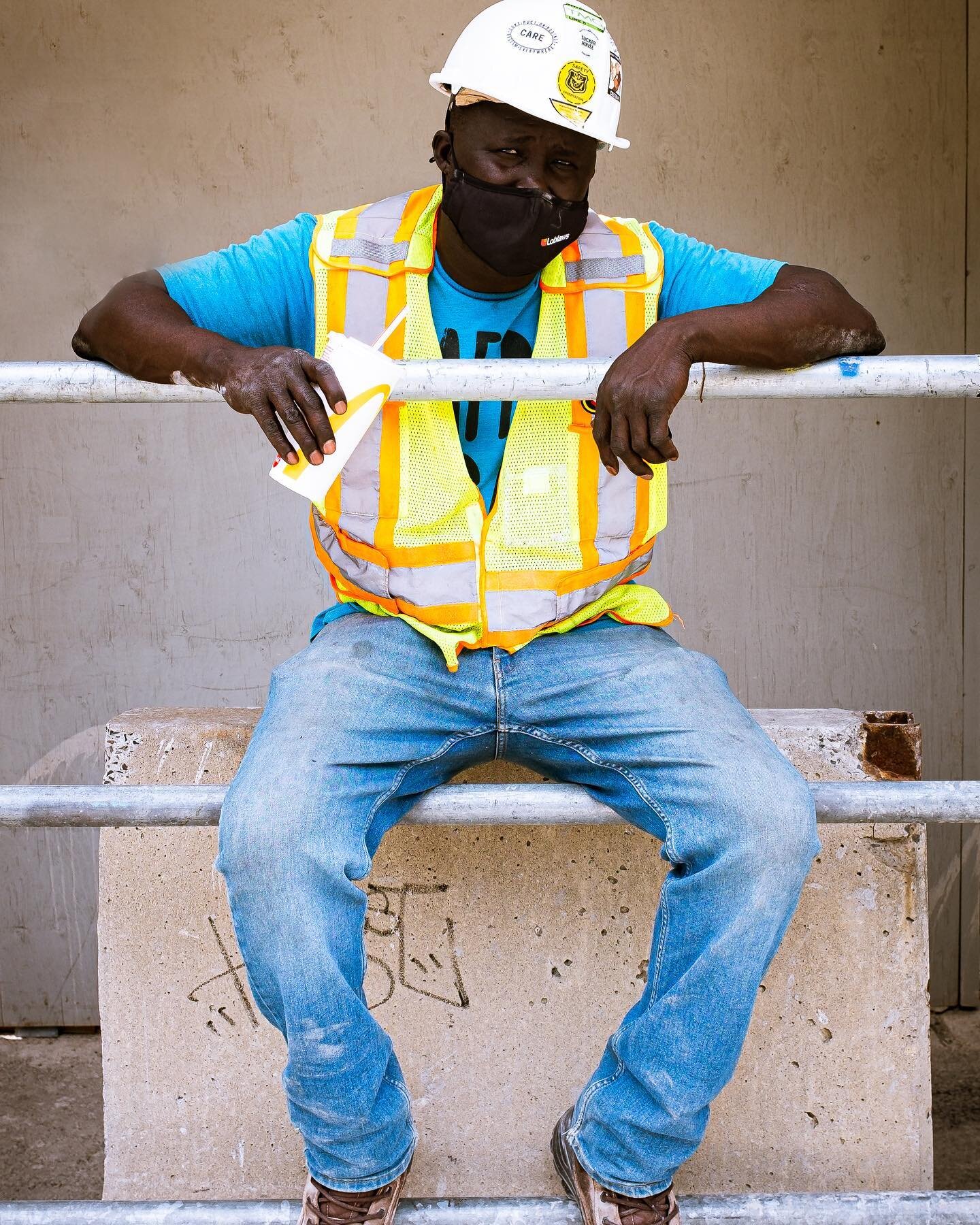 6ix Portraits - Construction 

#6ixPortraits is a personal street photography project featuring the great people of Toronto. 

 
#discoverportrait&nbsp;#portrait #portraitphotography #postmoreportraits&nbsp;#portraitpage #igpodium_portraits&nbsp;#por