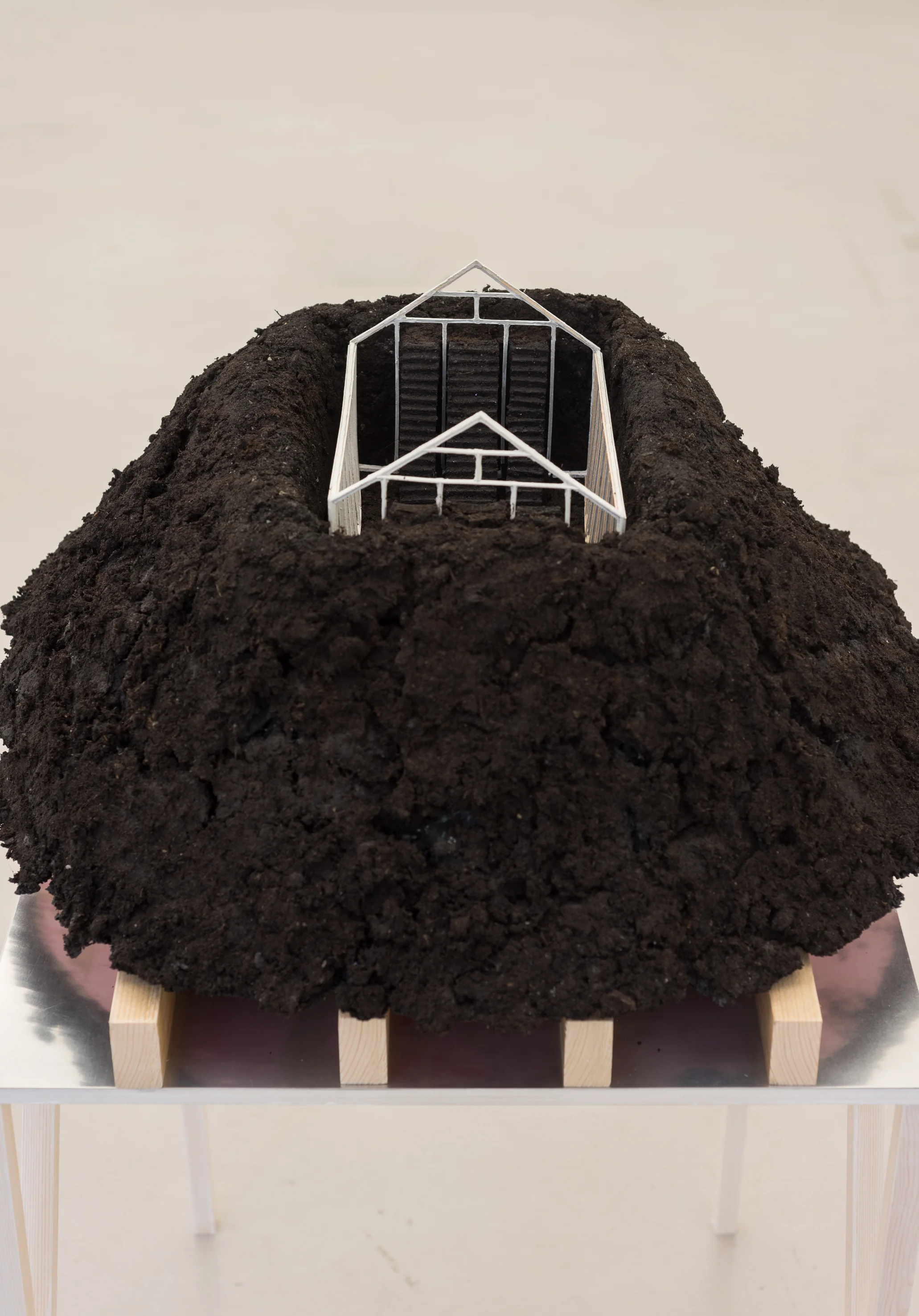 Victoria Vinogradova, chapel of questions 2015, ground plaster paper wood plastic acrylcolor 105x52x62cm