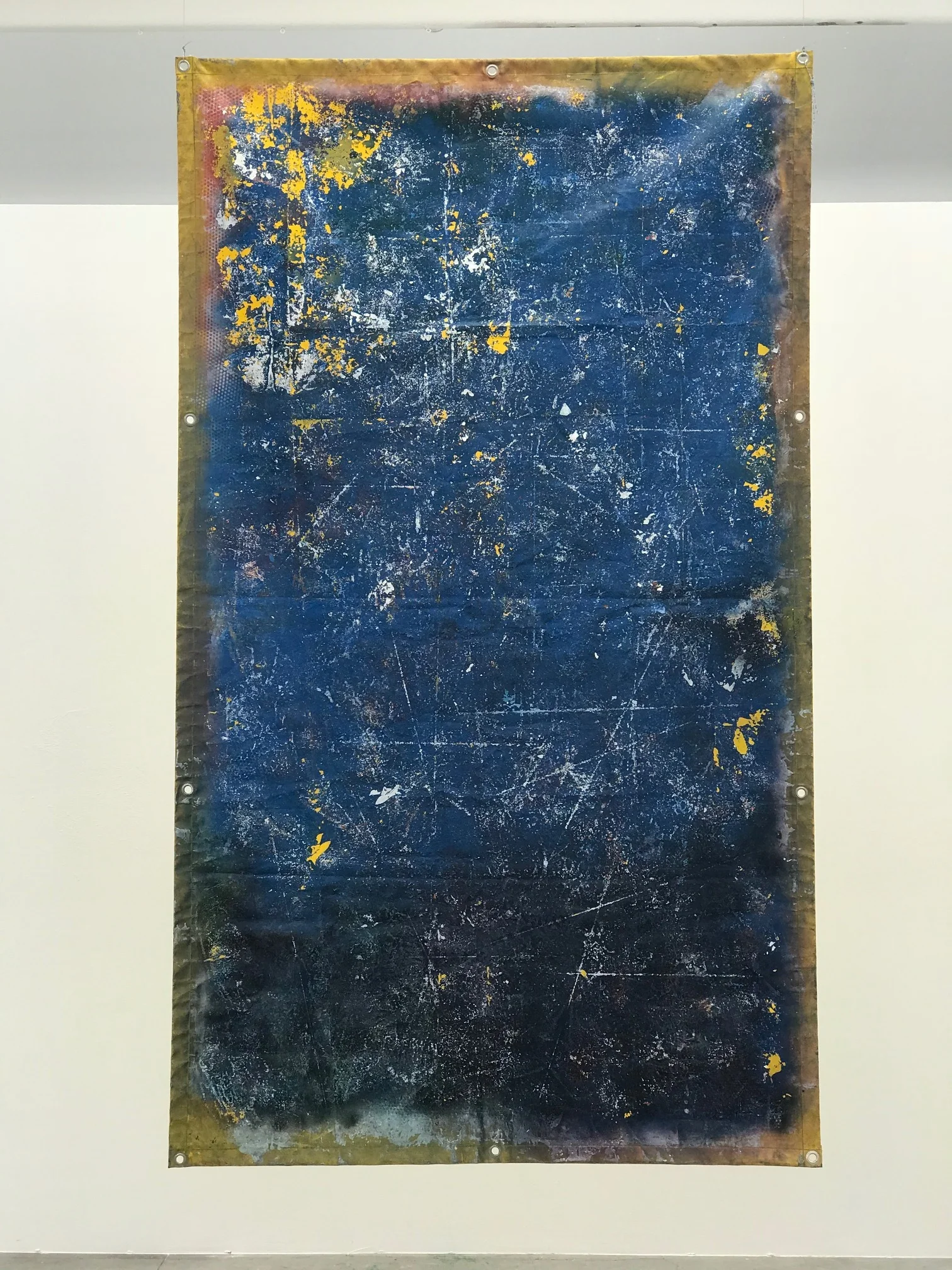 Julia Frank, untitled 88, 2018, yellow banner, acrylic, body weight and gas, 248 x143 cm