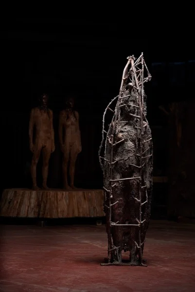 Aron Demetz, untitled , 2019, bronze, 215 x 55 x 45 cm