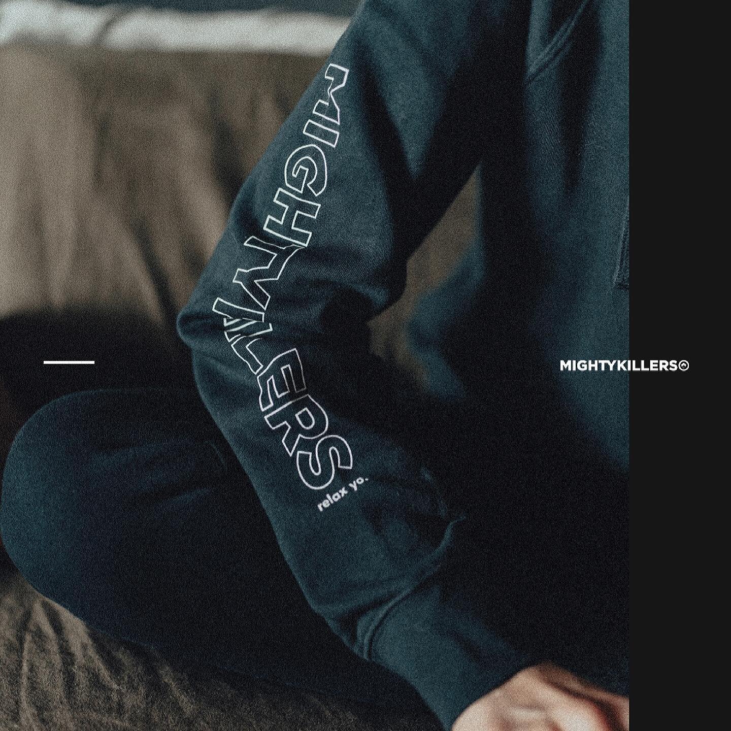 &reg; LOUNGE.SUIT
via mightykillers.com