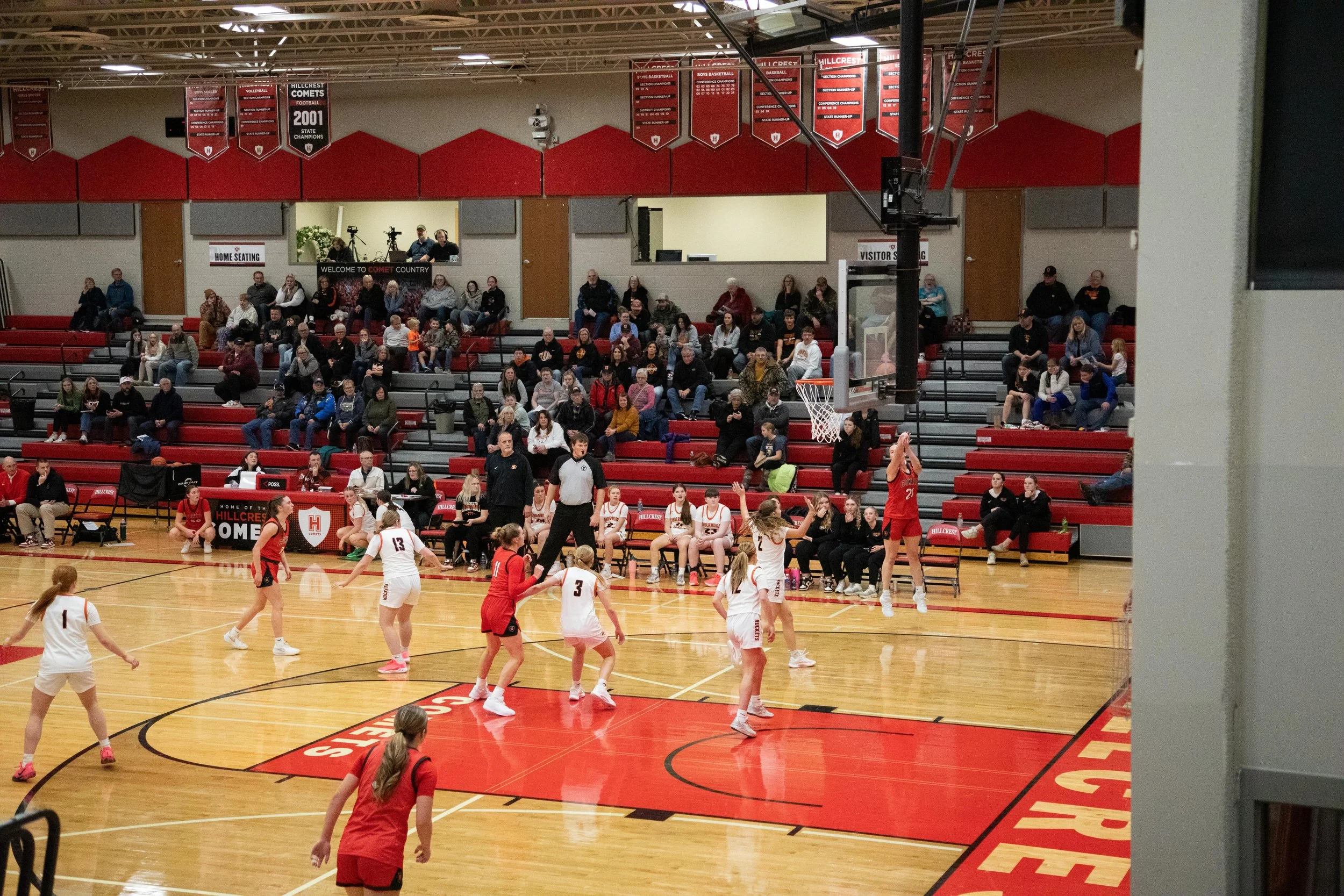 Comets Come Alive in Home Opener, Topple Underwood 56–44