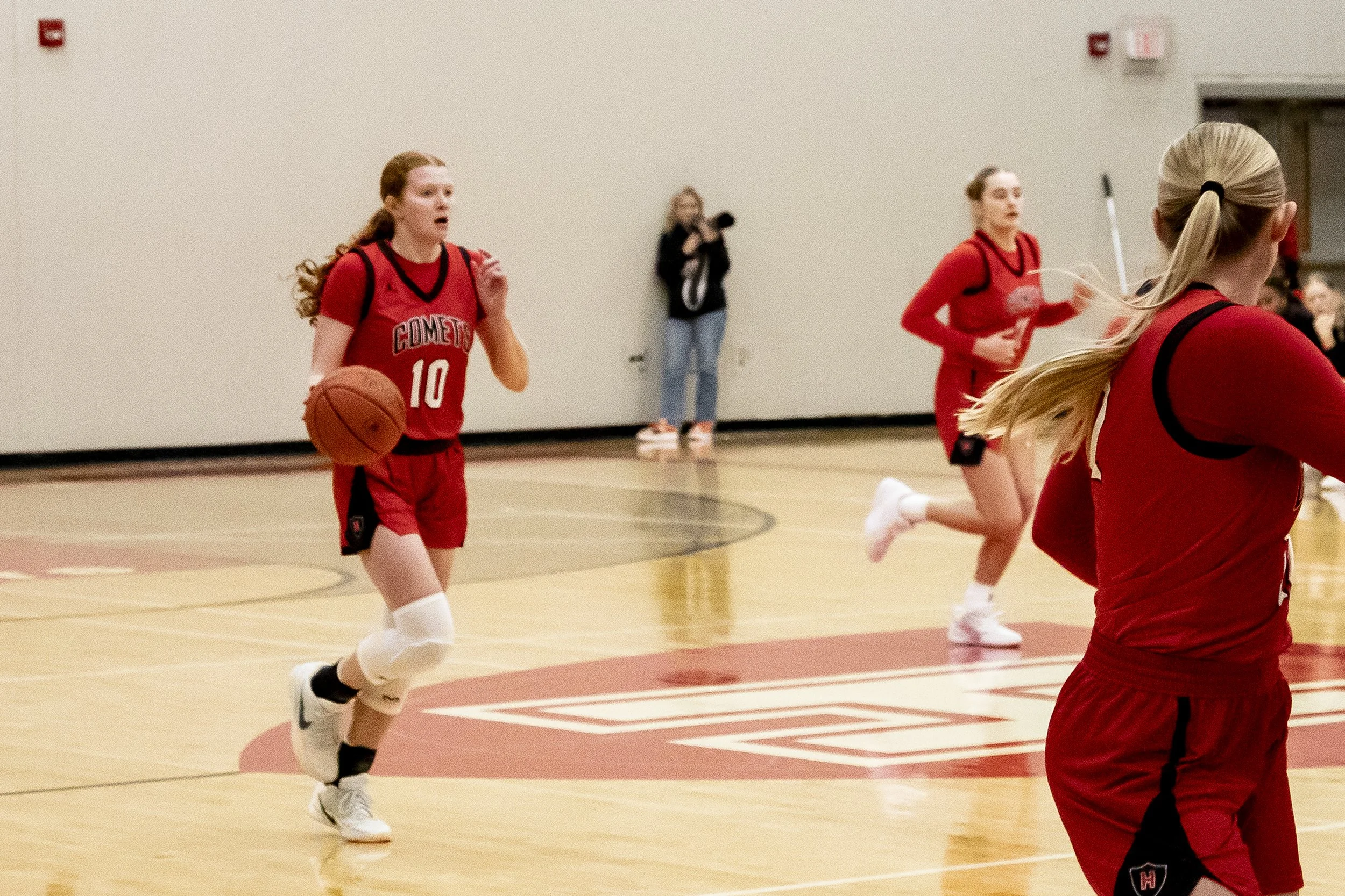 Comets Lock In Late, Defeat Rothsay 62–46 to Advance to Section Championship