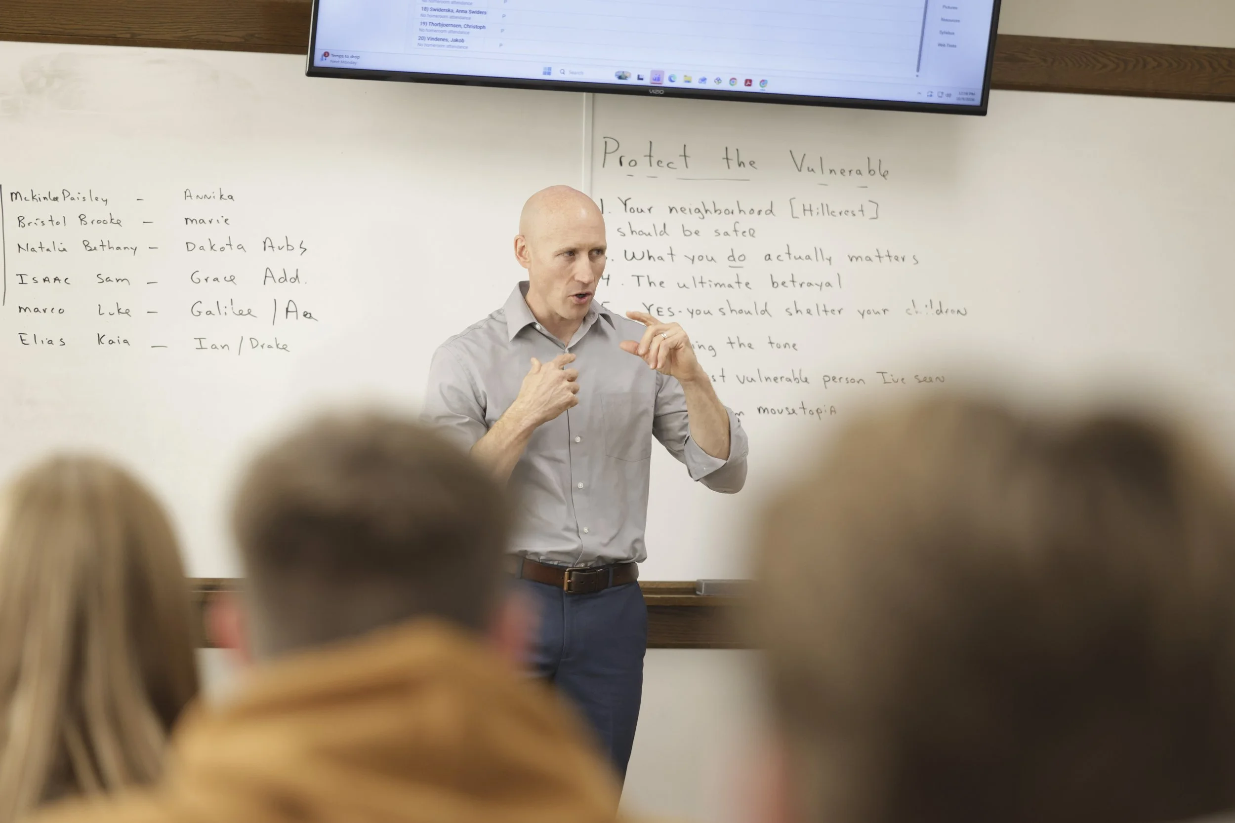 Scripture Comes to Life As Dr. Michael Zeigler Brings Mark 5 to Hillcrest Students