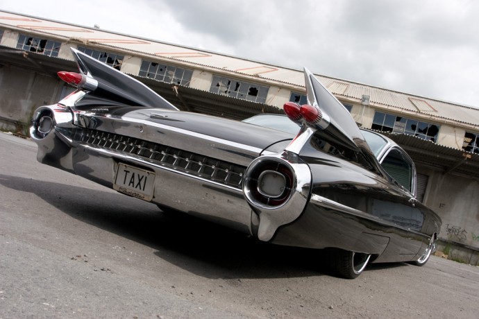 1959-Cadillac-Coupe-Series-62-06-690x460.jpg