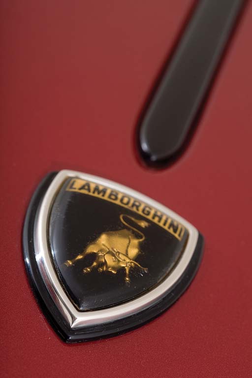 Lamborghini-Espada-badge.jpg