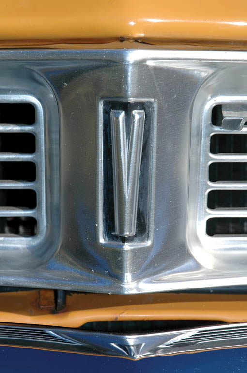 Vauxhall-Viva-1300-CC215-ext-det7.jpg