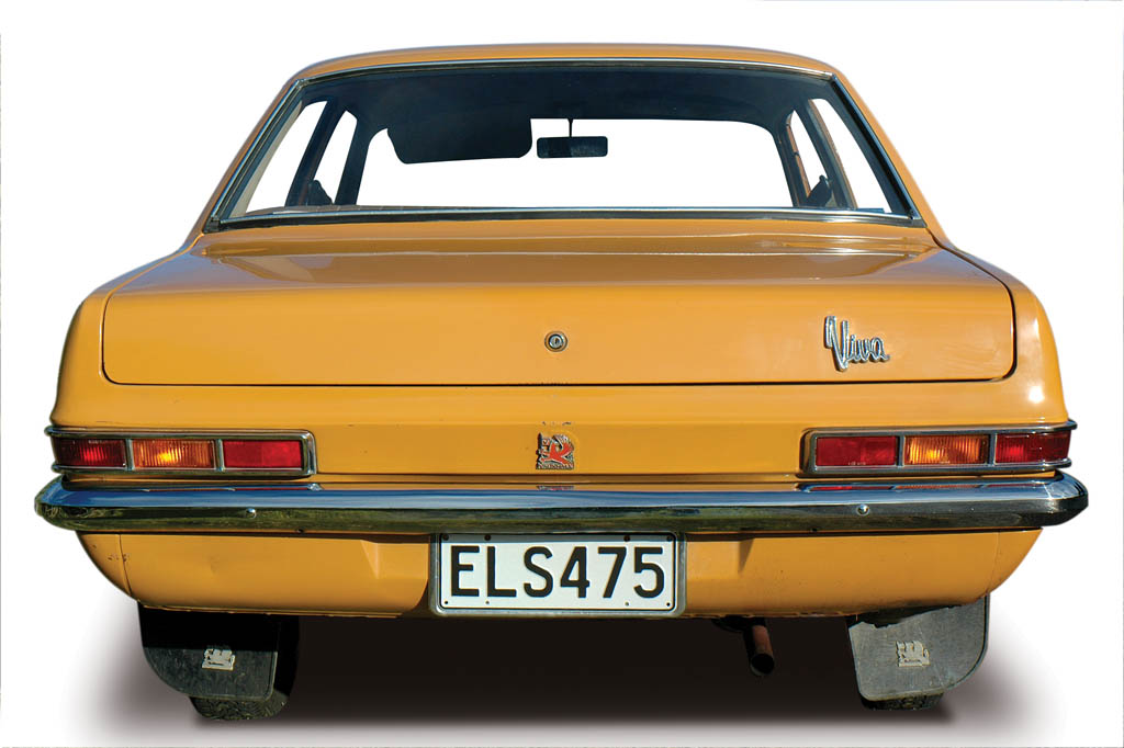 Vauxhall-Viva-1300-CC215-r.jpg