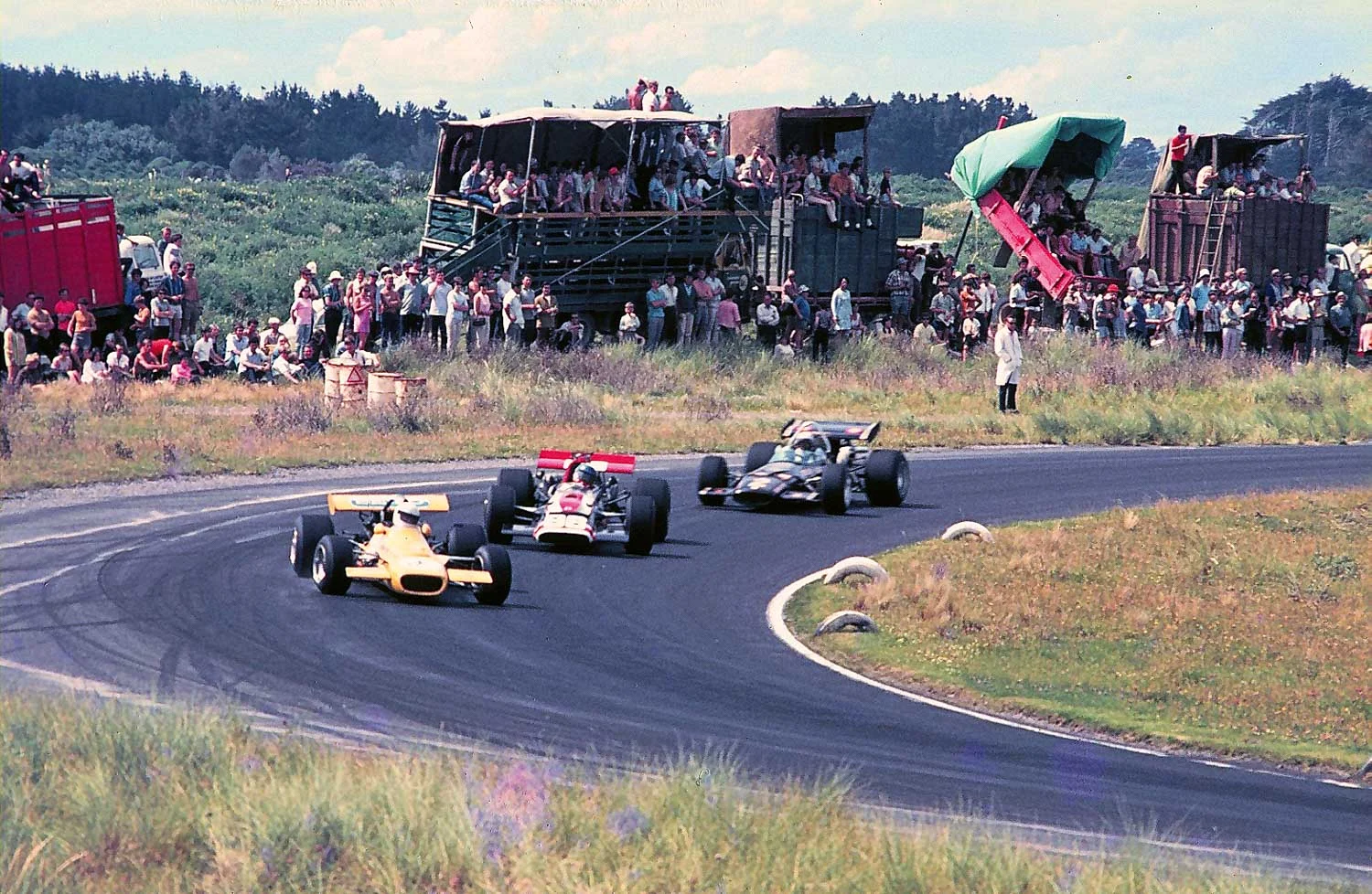 Racing through the historic tracks in New Zealand — The Motorhood