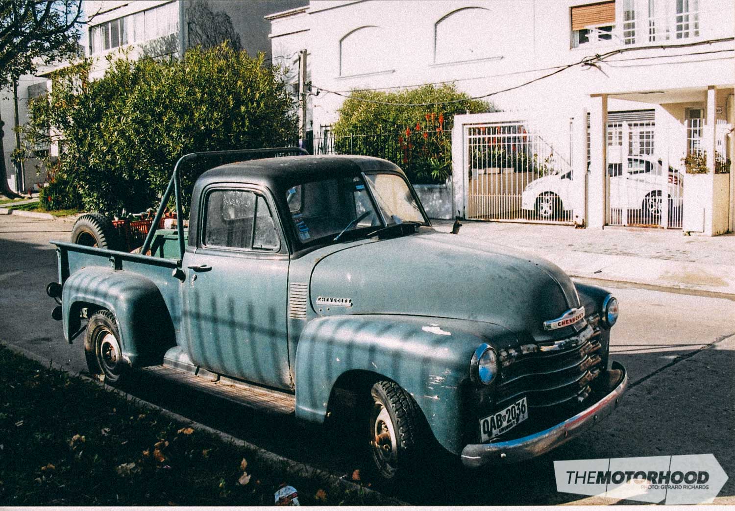 Time warp back to the ’40s — Chev pickup seen in Montevideo
