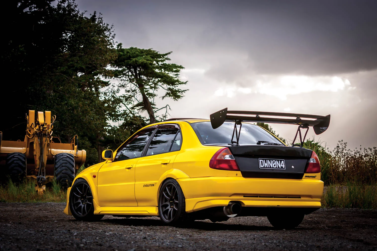 Weekend Warrior: getting to know Charlie Lam's 1998 Mitsubishi Evo V — The  Motorhood, image size:1500x1000