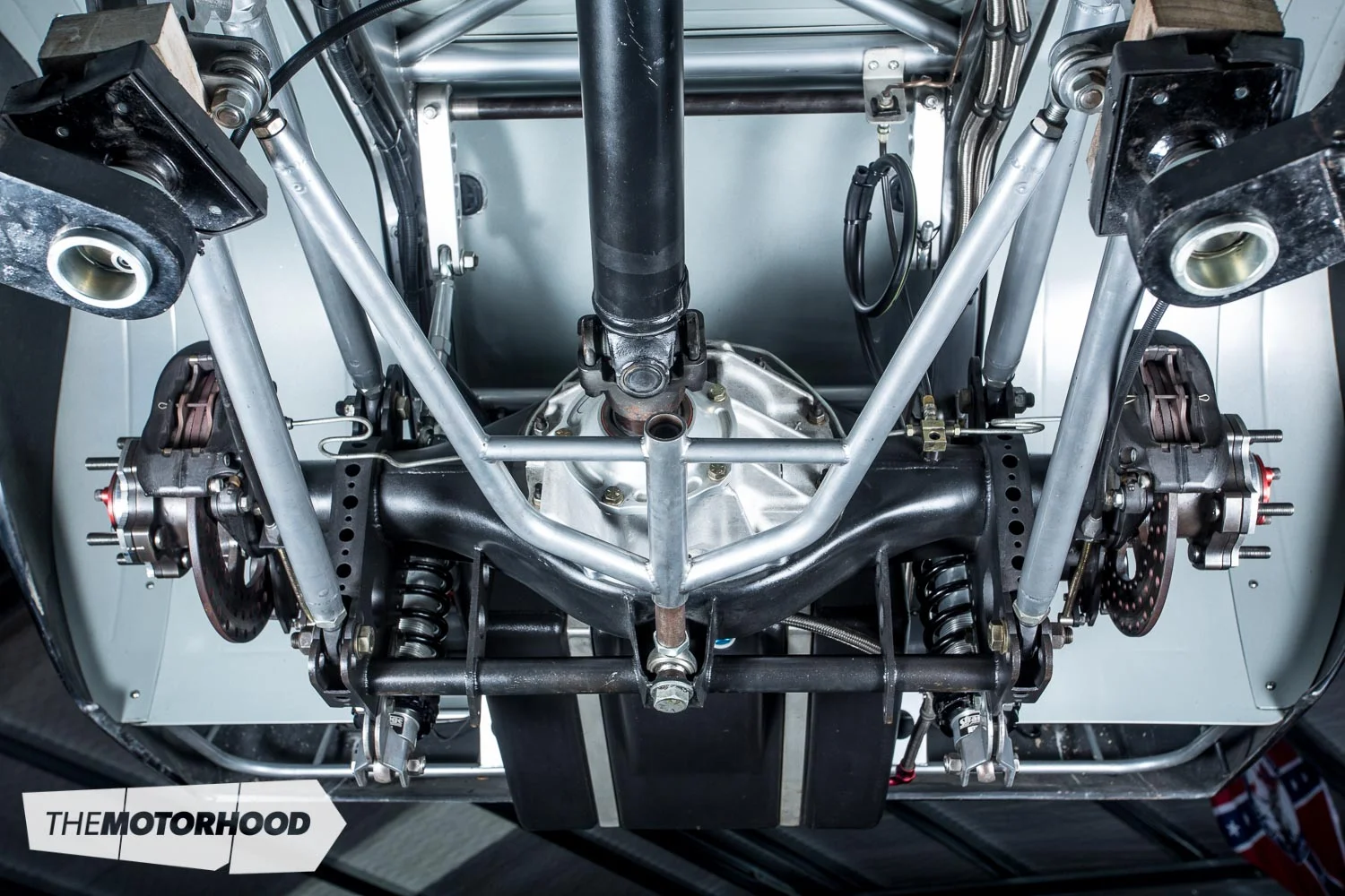 Connect four the theory behind fourlink setup — The Motorhood