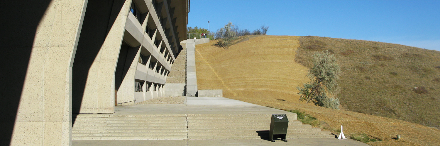 university_hall_exterior_rehabilitation_2.jpg