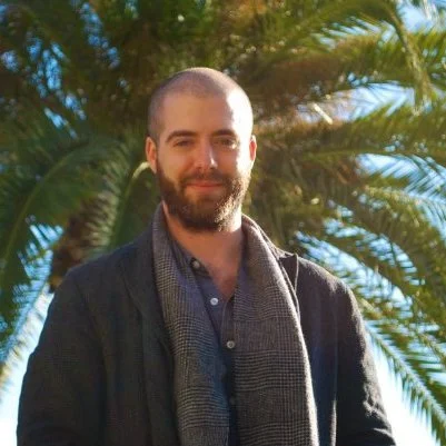 Roy Klabin writes articles on International Affairs, Emerging Technology & Social Justice.