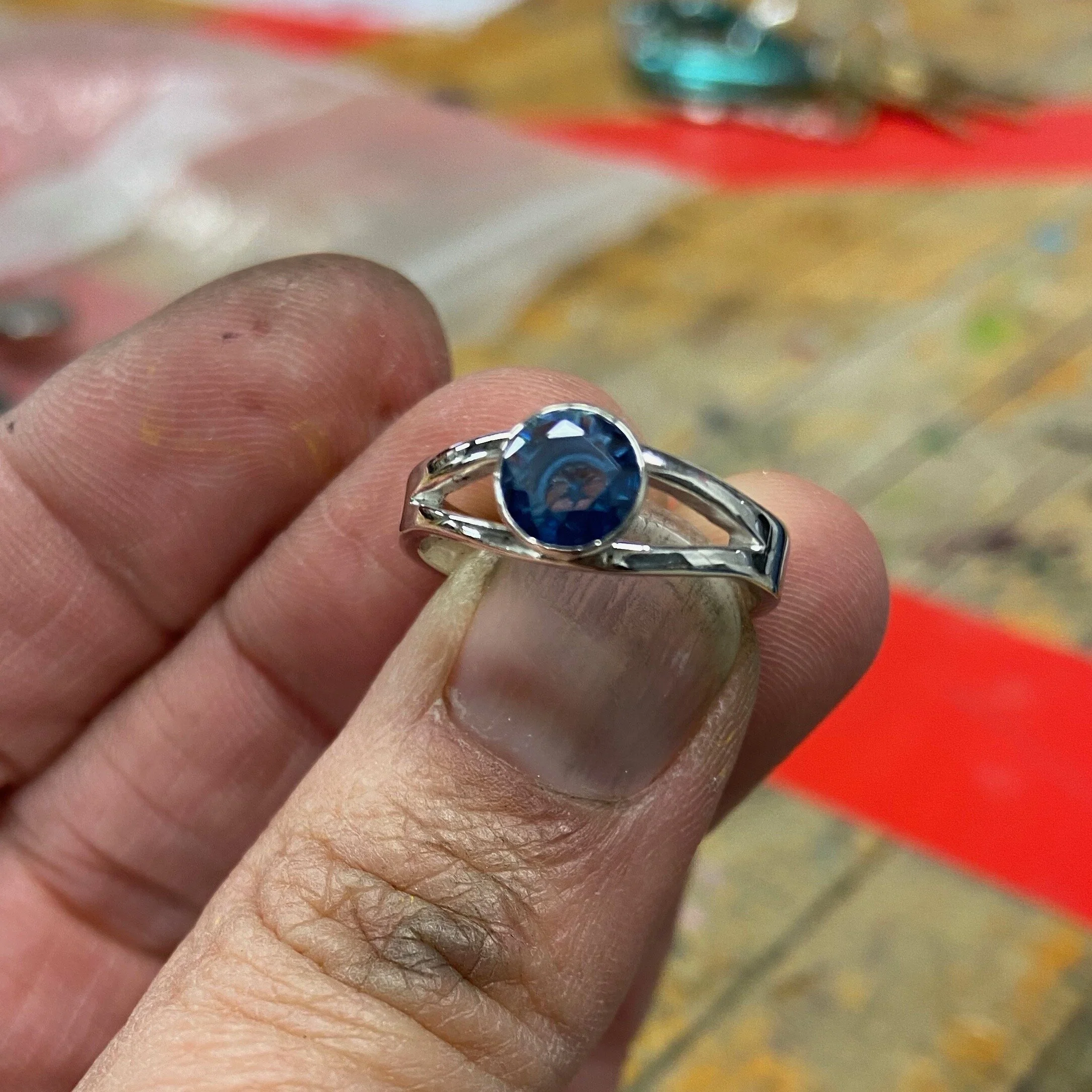 Round to Fancy stone settings for rings