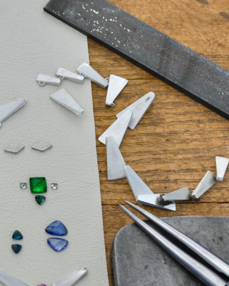 Bespoke design with Elizabeth Ann at eatmetal creates a piece to your custom dreams. From bridal, wedding, graduation, anniversary, celebration. Book now.