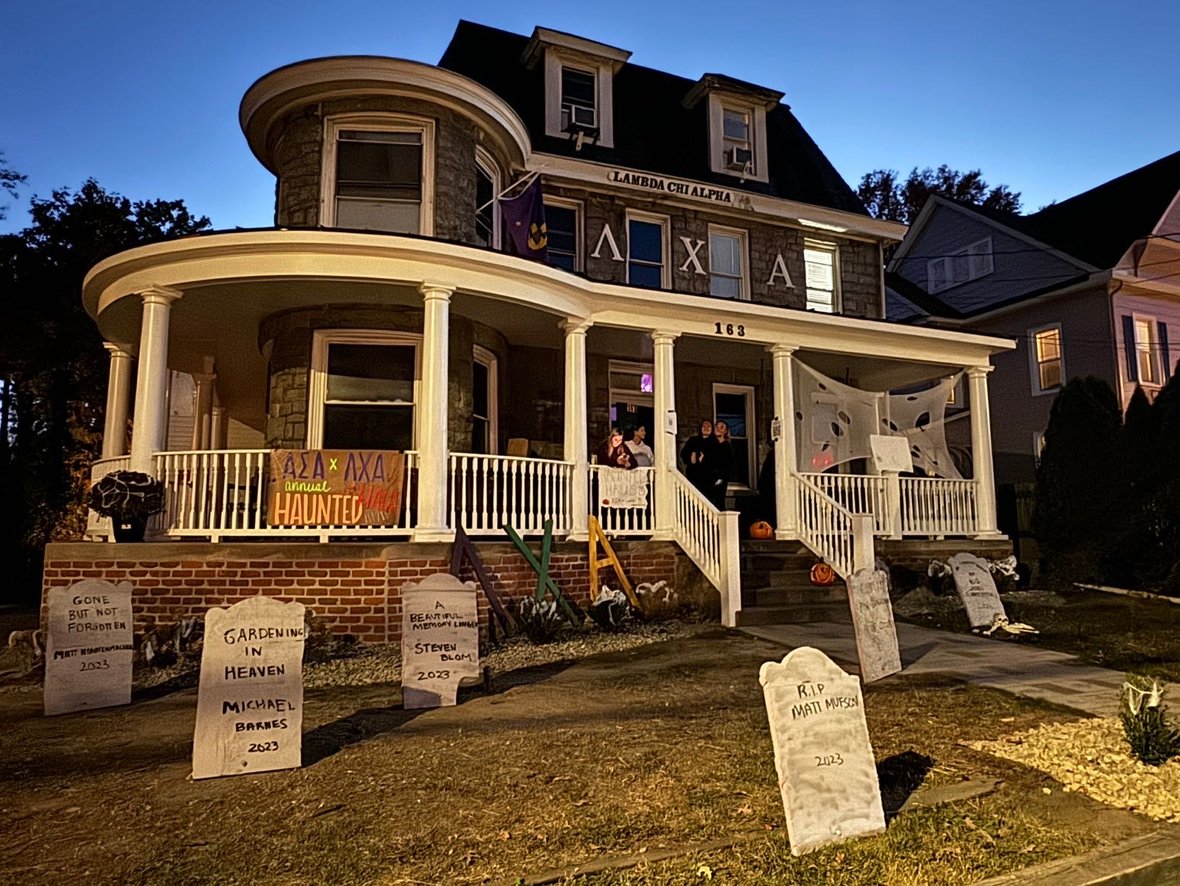 haunted-house.JPG