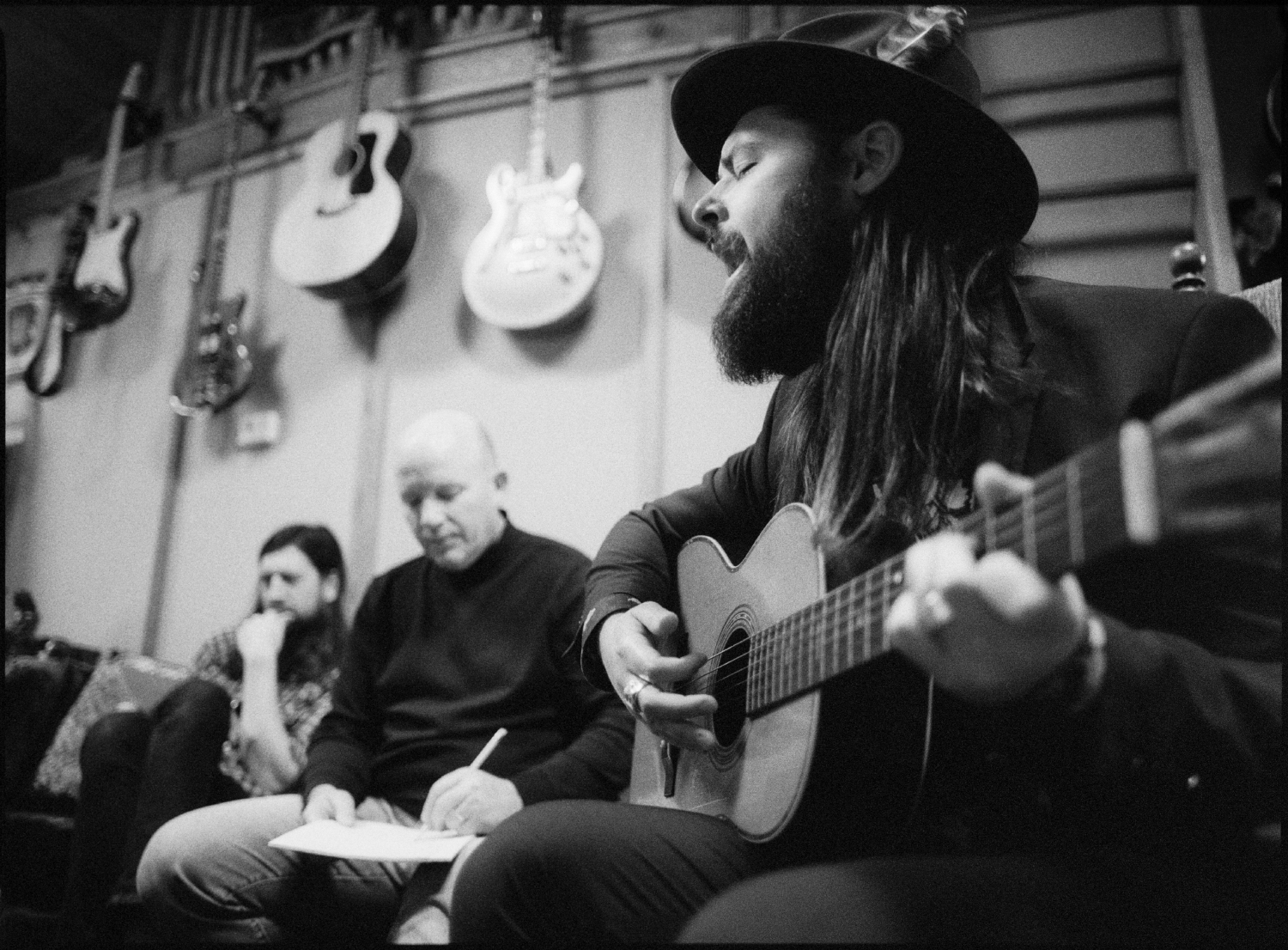 CalebCaudleRecordingAtCashCabin_IlfordDelta3200_Pentax645_LauraEPartain_web.jpg