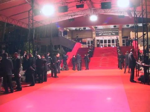 " Cannes.Redcarpet ". Licensed under CC BY-SA 3.0 via Wikimedia Commons