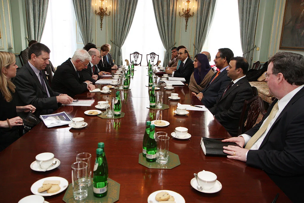 Good Read | Lean Out: The Dangers for Women Who Negotiate