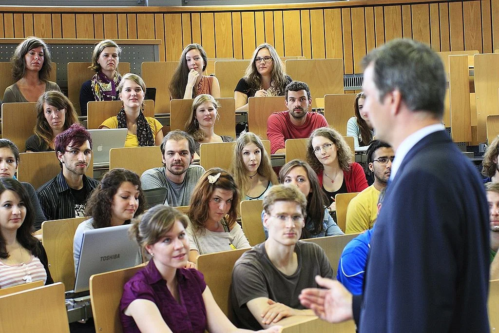 You and GenderAvenger: Suzanne Kahn and the Consequences of Too Few Women Role Models