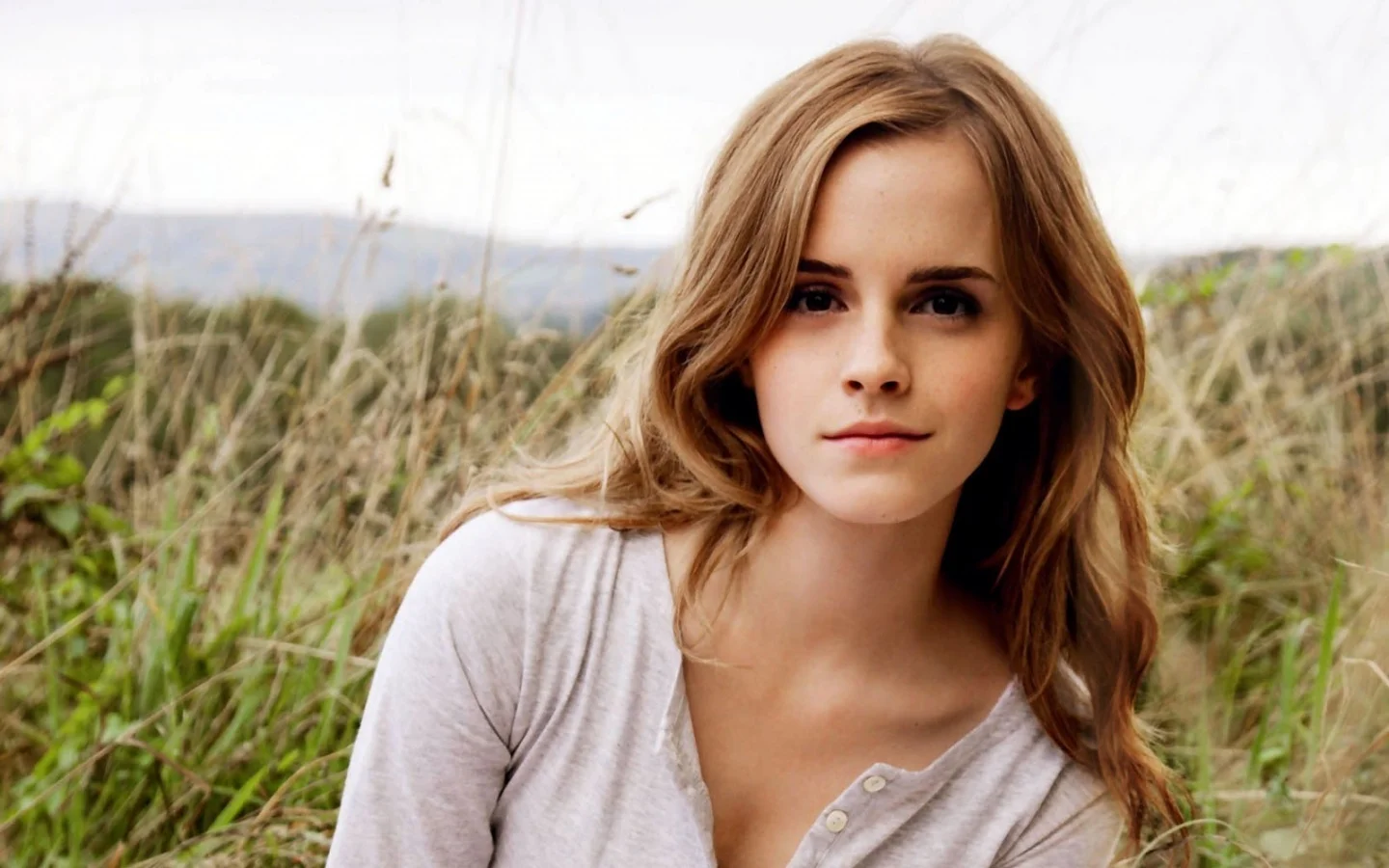 #GoodRead | Emma Watson starts feminist book group on Twitter