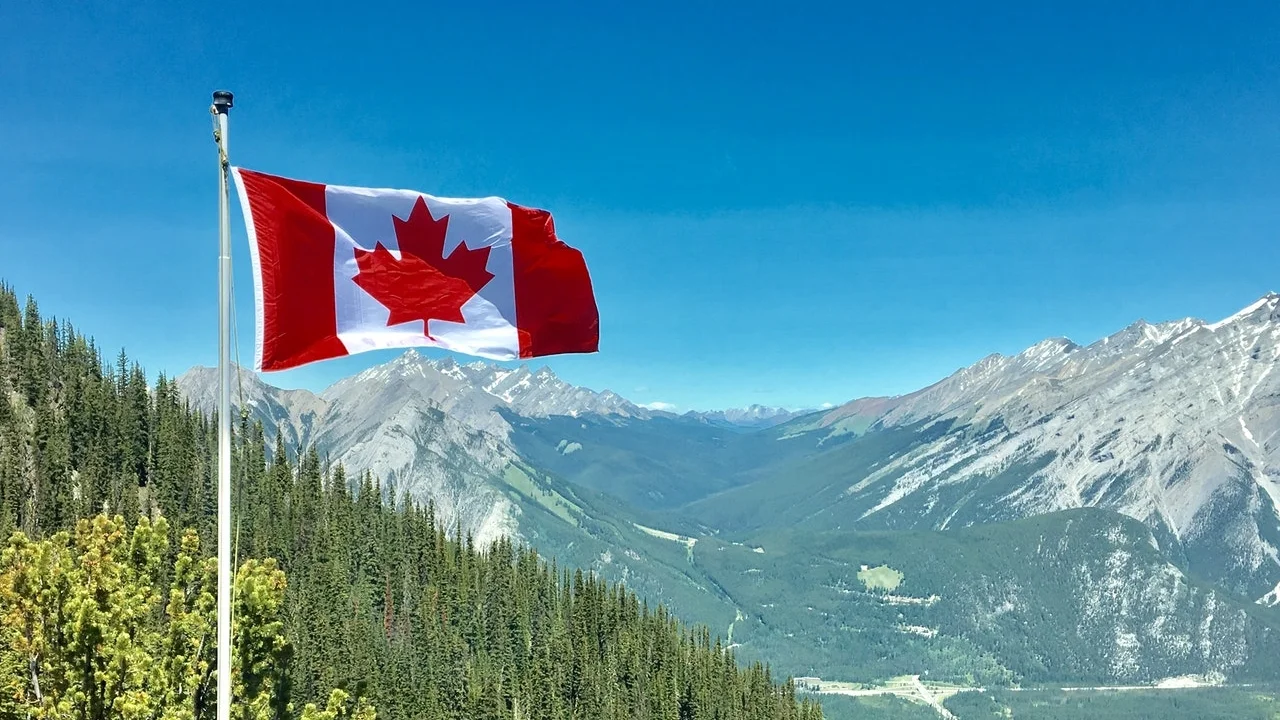 #GAReads | Canada's national anthem is now gender neutral