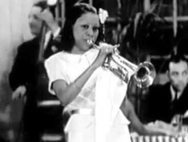 mujeres-intrumentistas-jazz-dolly-jones-trompetista-clarinetista.jpg