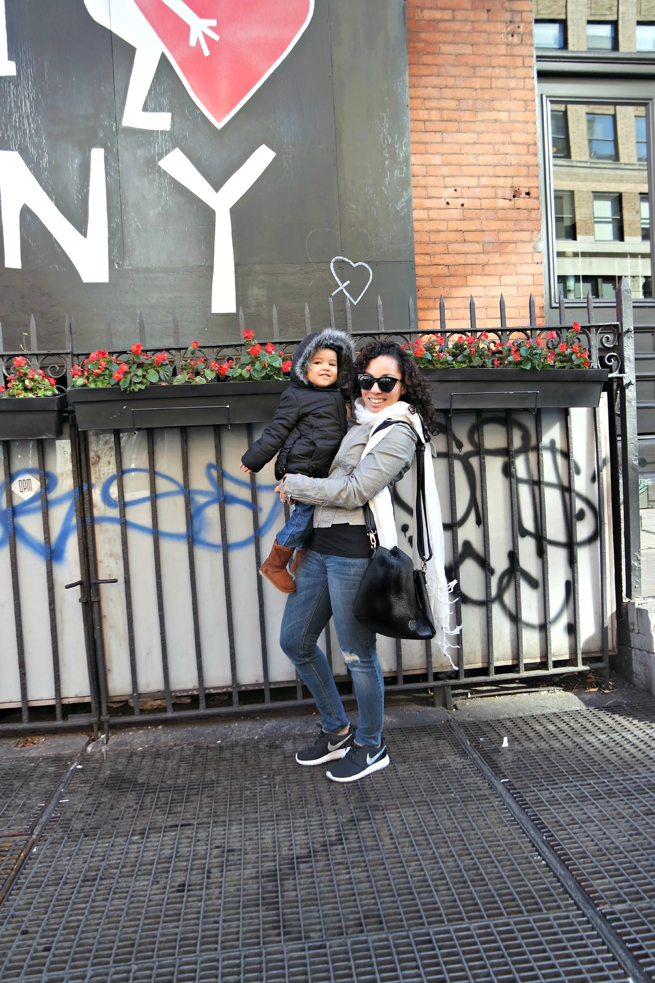 Leather Jacket (old; similar here and here | Turtle neck | Distressed Jeans | Nike Roshe One Sneakers | Le Spec Sunglasses | Daily Look Bag (sold out)