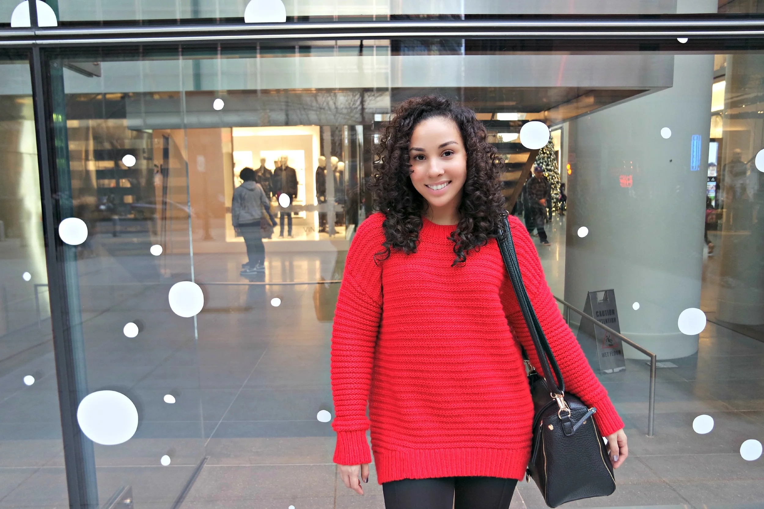 H&M Oversized Sweater (in stores but similar ) | Zara Stir-up Leggings (old; similar ) | Zara Lace-up Flats (sold out; similar in nude | Dailylook Bag