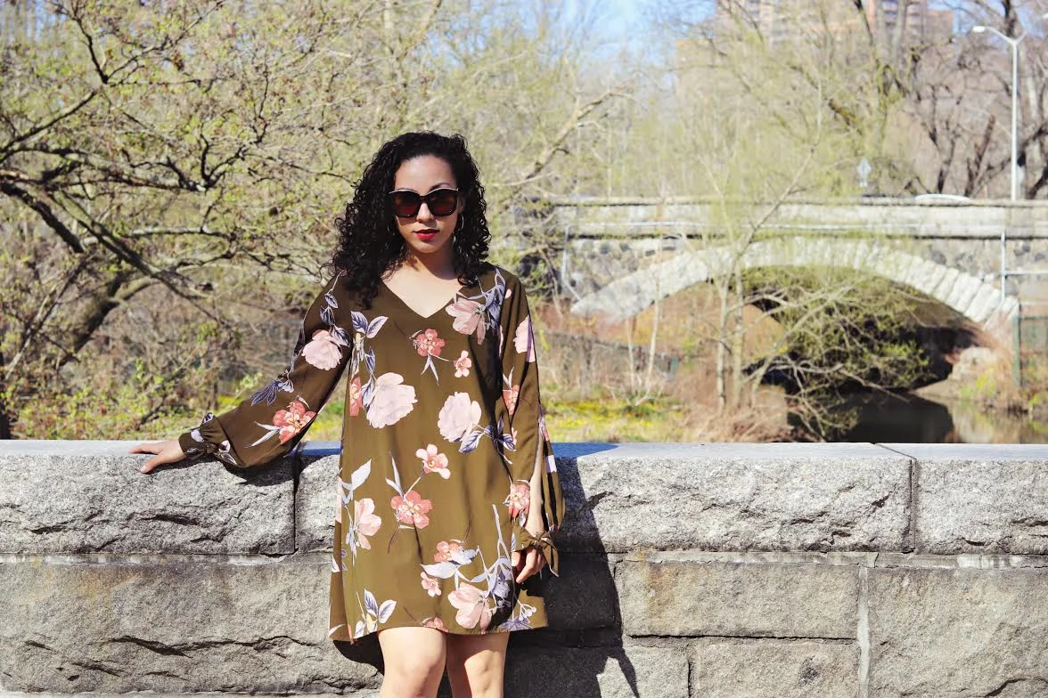 FRANCESCA FLORAL SHIFT DRESS | ZARA LEATHER SANDALS WITH METHACRYLATE HEEL | PIECES GALINA CREOL HOOP EARRINGS | LE SPEC SUNGLASSES | ANASTASIA BEVERLY HILLS LIQUID LIPSTICK IN KATHRYN