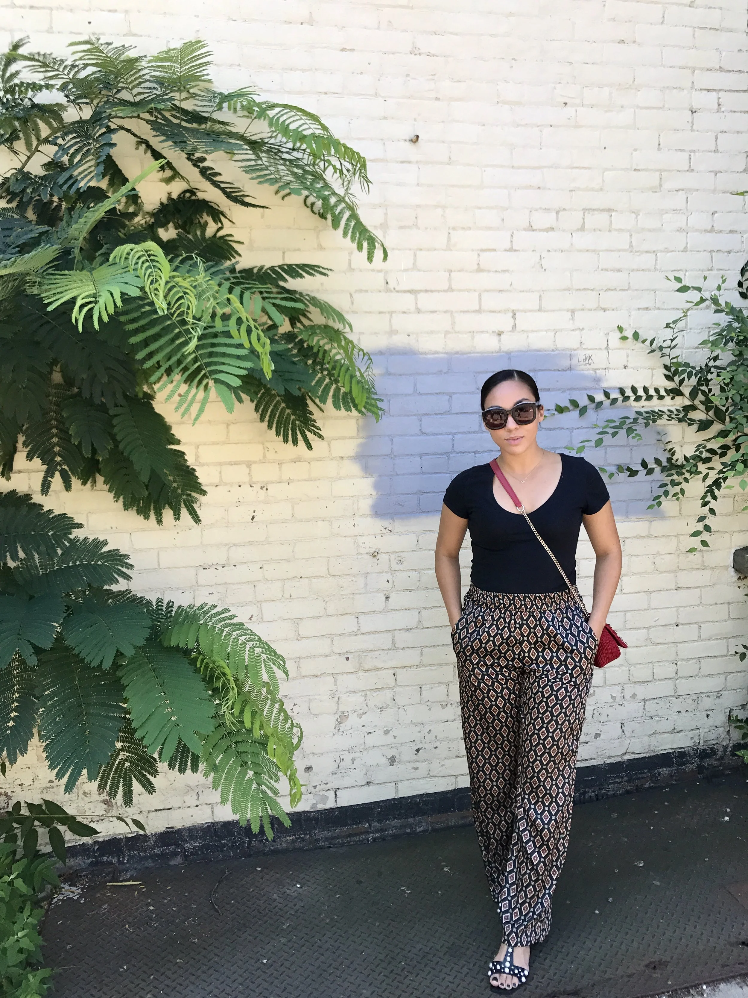 FOREVER 21 T-SHIRT ( similar here ) | ZARA PAJAMA PANTS (OLD; SIMILAR HERE AND HERE )| ZARA PEARL AND STUD SANDALS (SOLD OUT, VERY SIMILAR! ) | ZARA CROSSBODY BAG (SOLD OUT; SIMILAR HERE ) | LE SPEC SUNGLASSES (OLD)