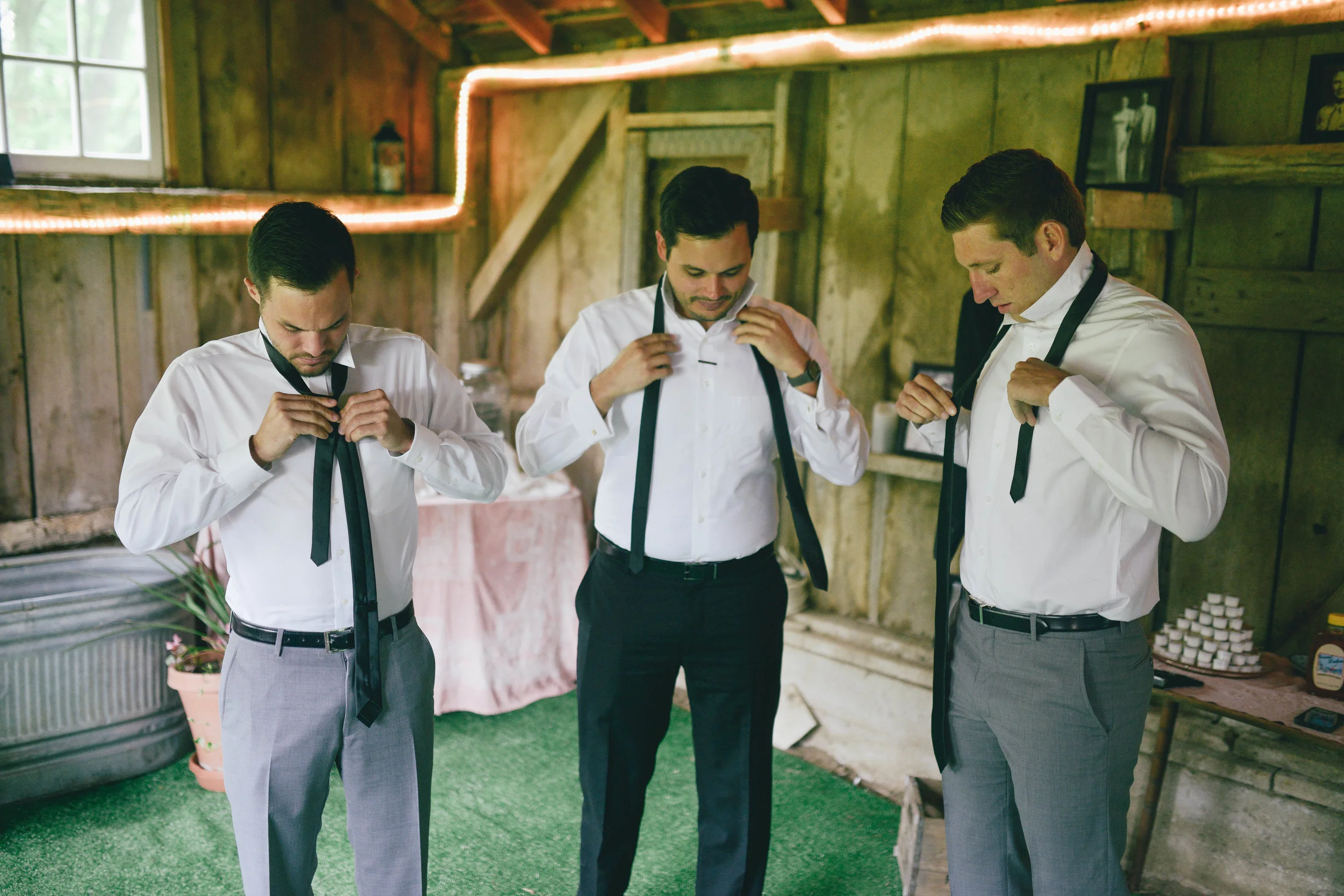 I had the honor to hang out with the guys while they got ready (check out Lucy Pearl Photography to see the ladies!!) this was so fun for me since my cousin was the groom, my other cousin was the best man, and my husband was a groomsmen (seriously some of my #BFFs) 