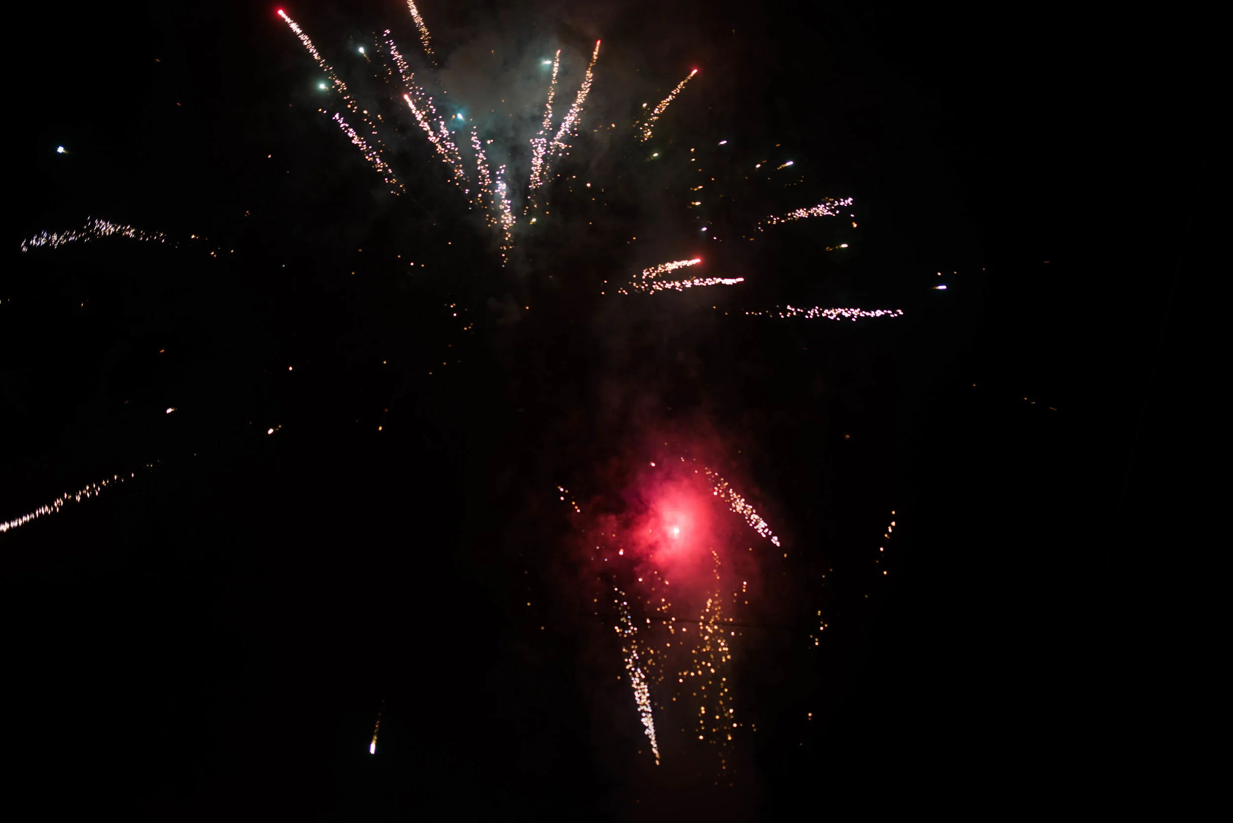 el fin. because every magic day ends in fireworks, amiright?