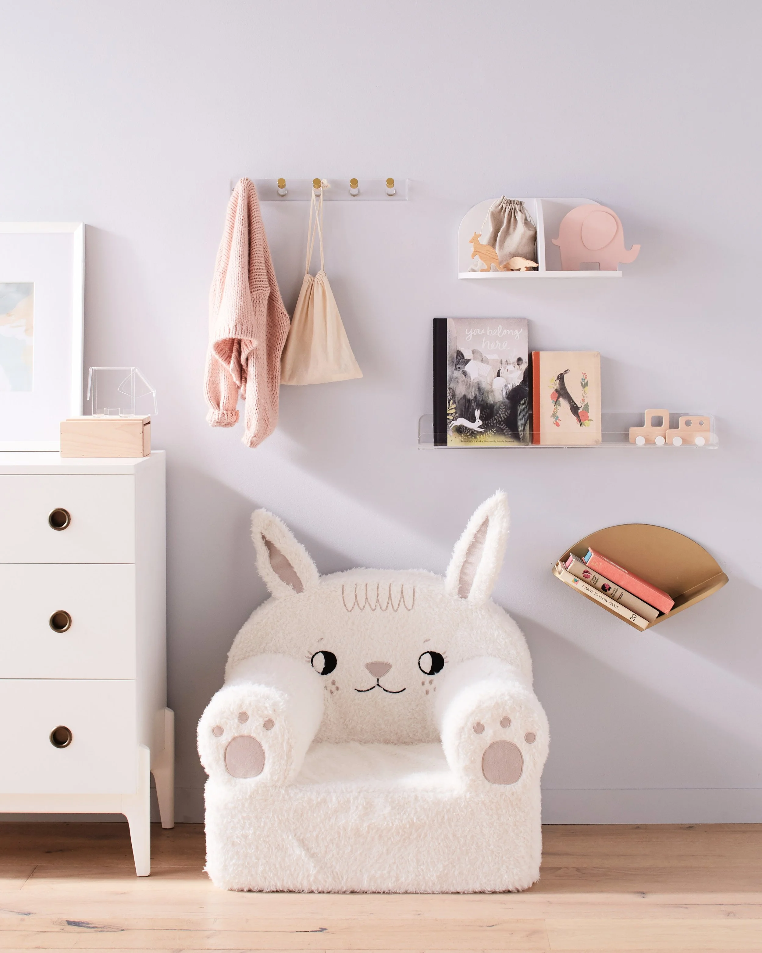 H8468_OCK19_NwArvlsNonFrn_EM_0283 1.jpg