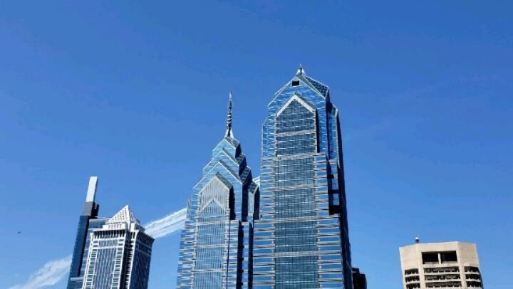 NAVY #blueangels Air Force #thunderbirds buzzed the city today!