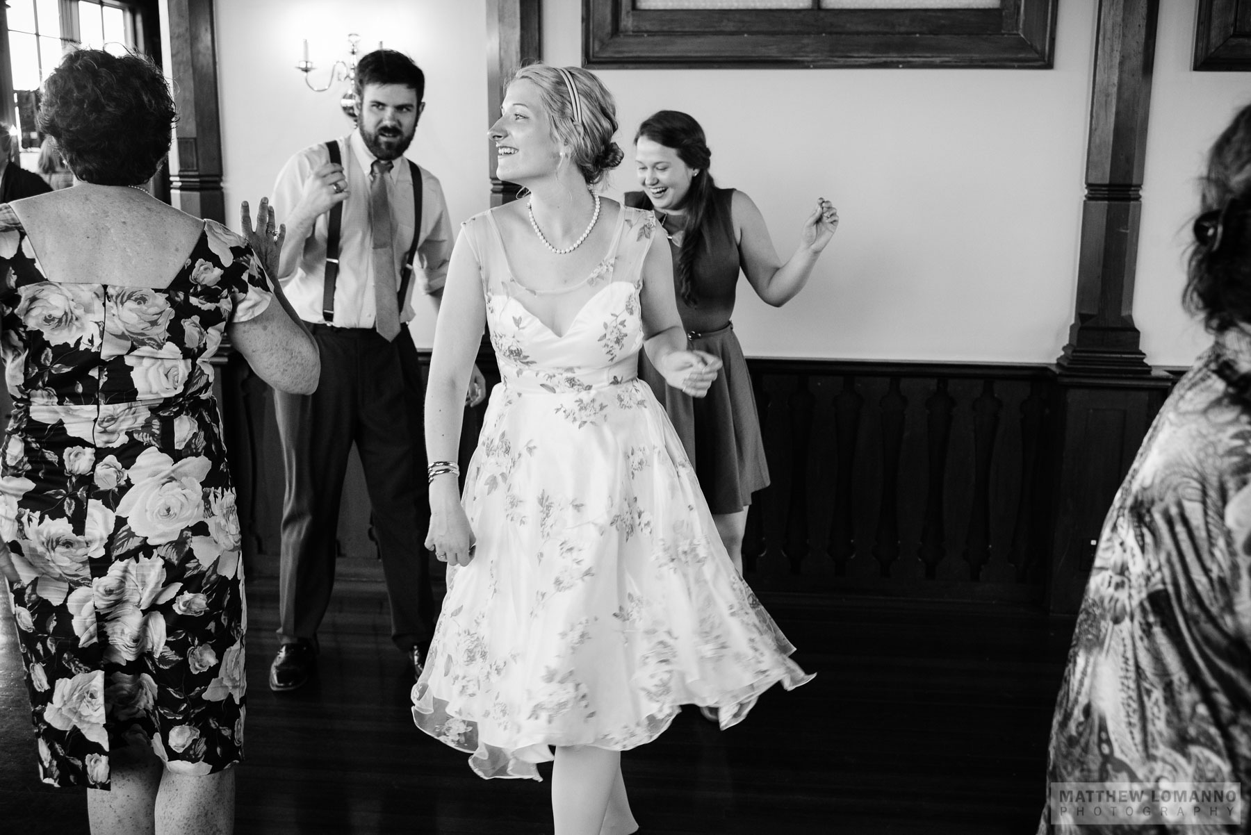 Kathryn&Sam_reception_by_Lomanno_0130_web.jpg