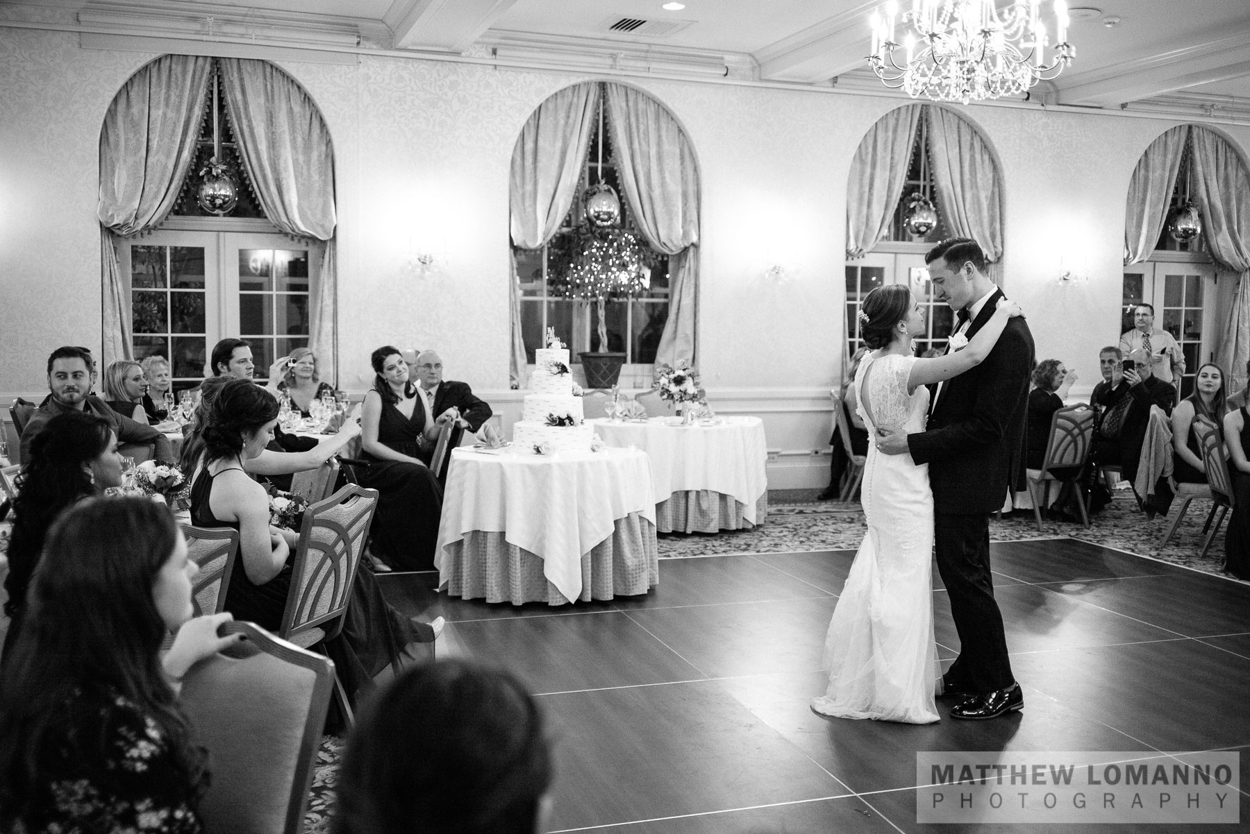 Sarah&Ryan_reception_by_Lomanno_0032_web.jpg