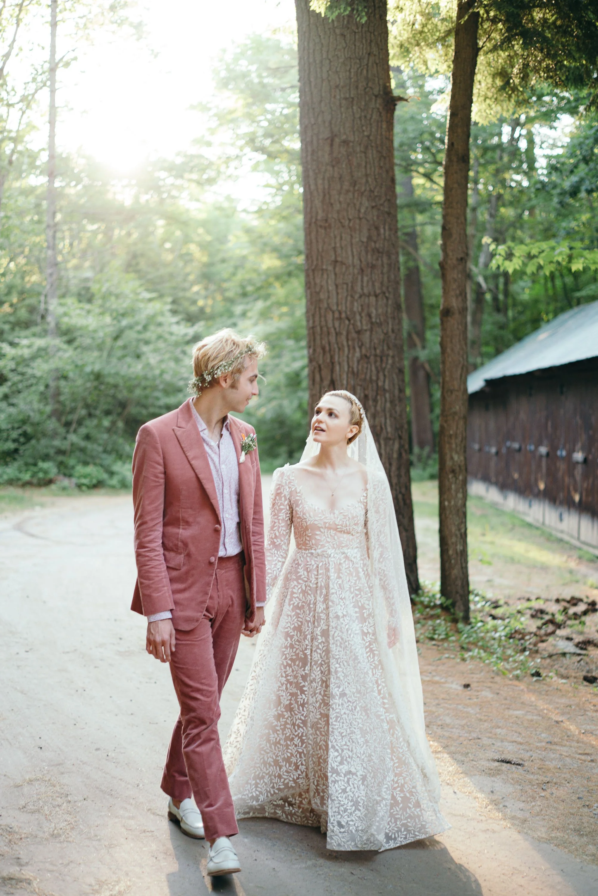 Teela&Aaron_05portraits_June2024_by_Lomanno_0027.jpg